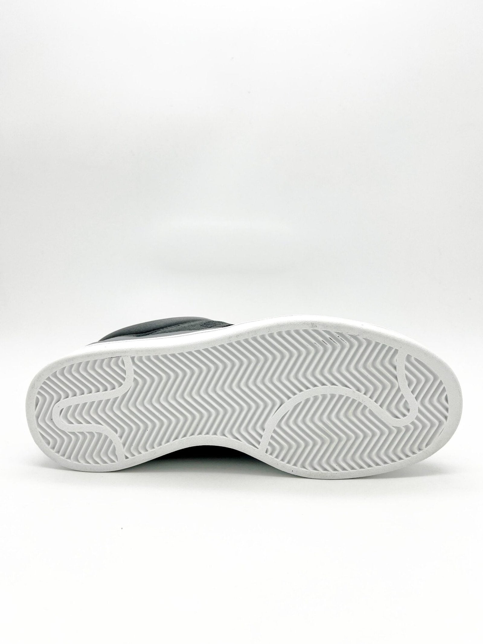 Campus BadBunny Grey Pebble