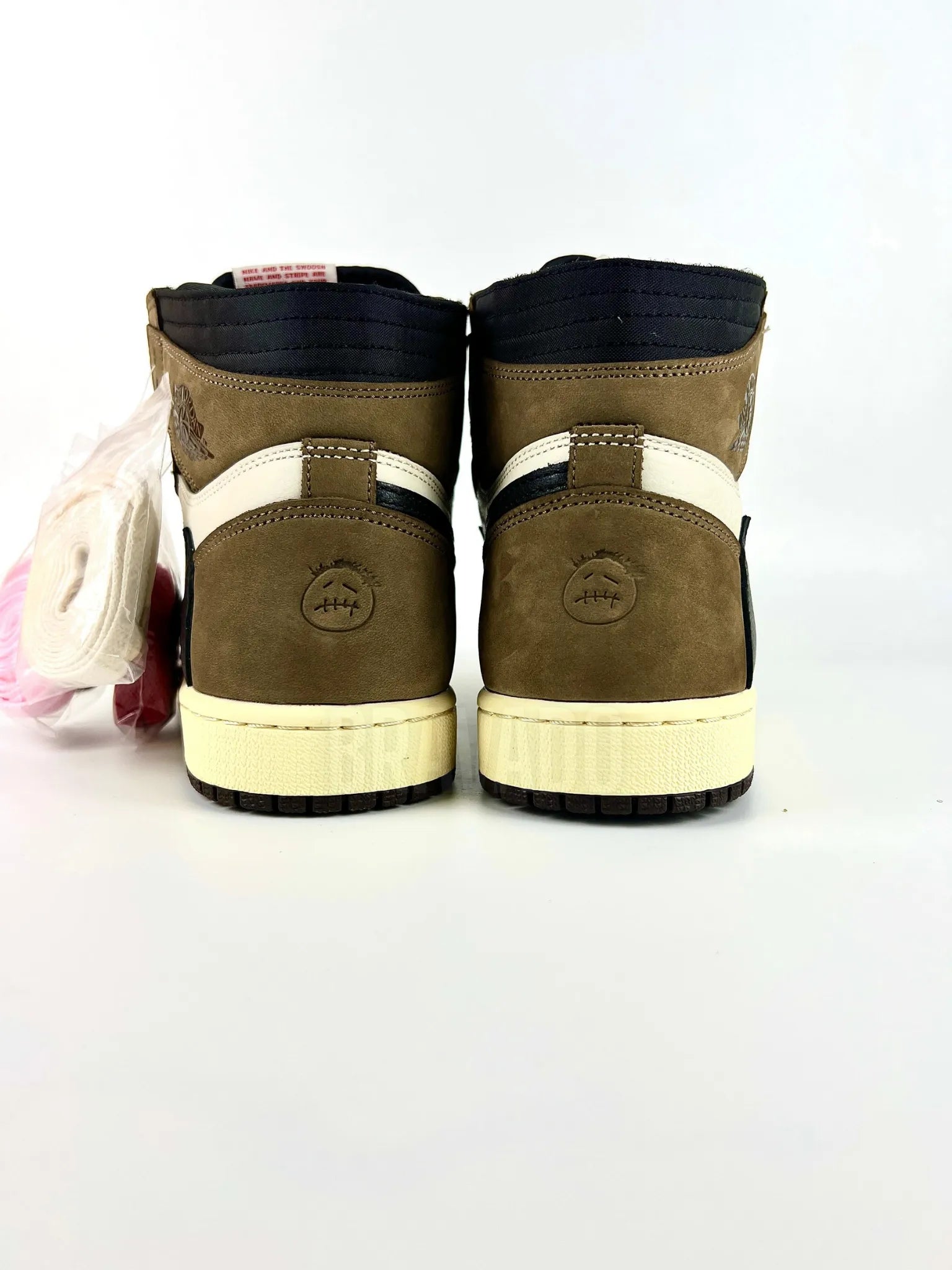 AJ1 High Travis Scott (1:1 DOT PERFECT)