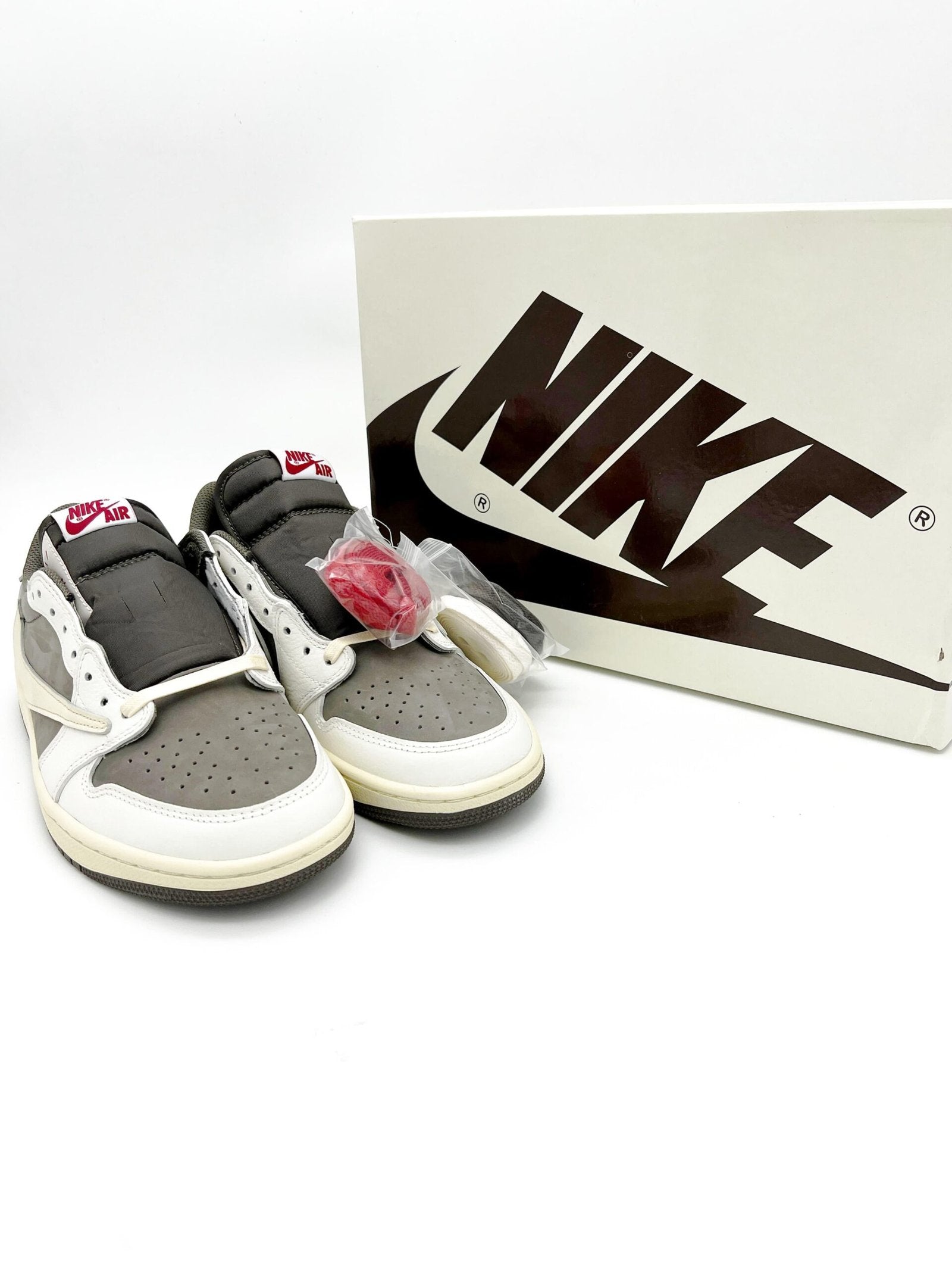 AJ1 LOW Travis Scott Reverse Mocha (1:1 DOT PERFECT)