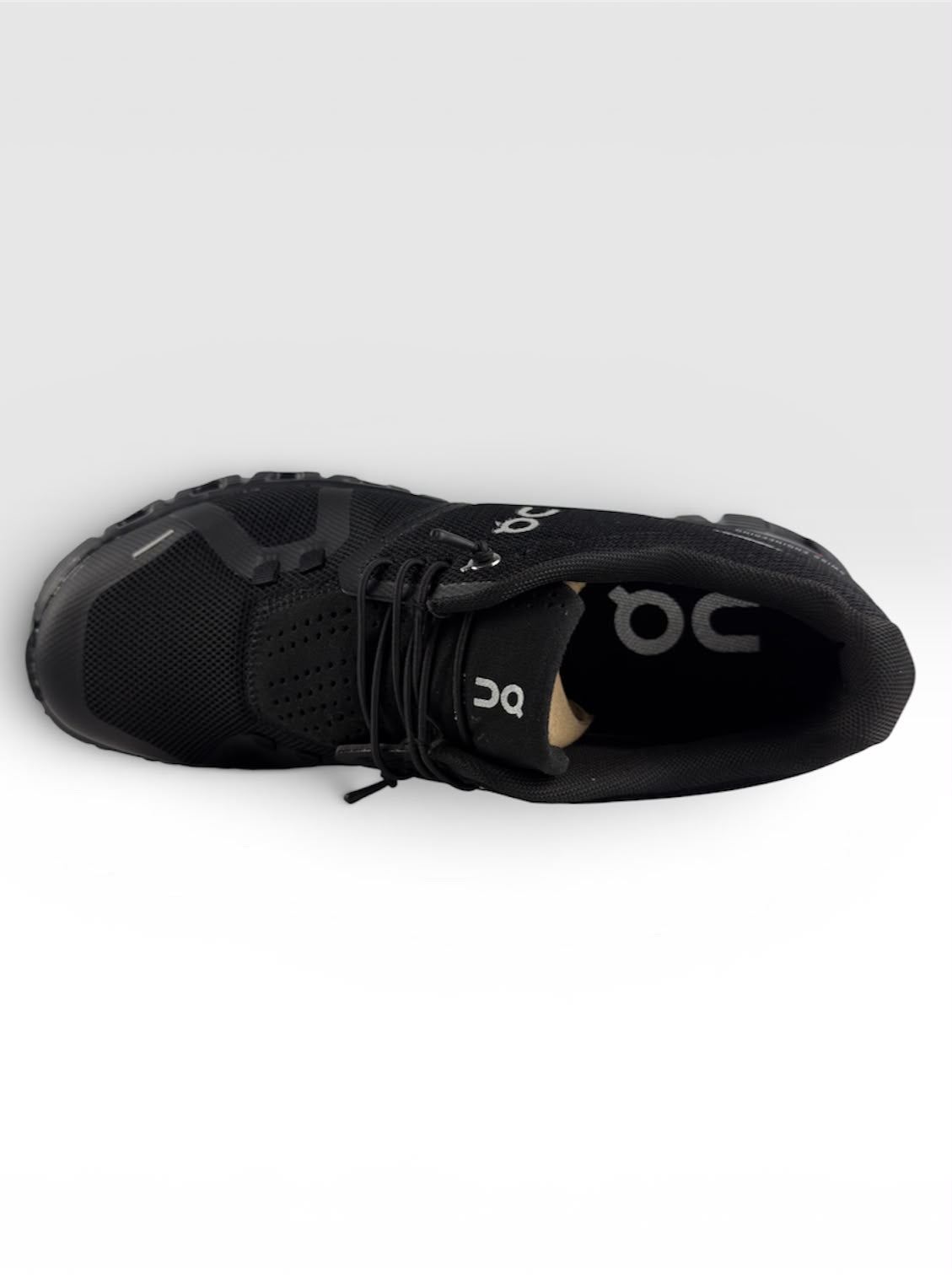 On Cloud 6 Black