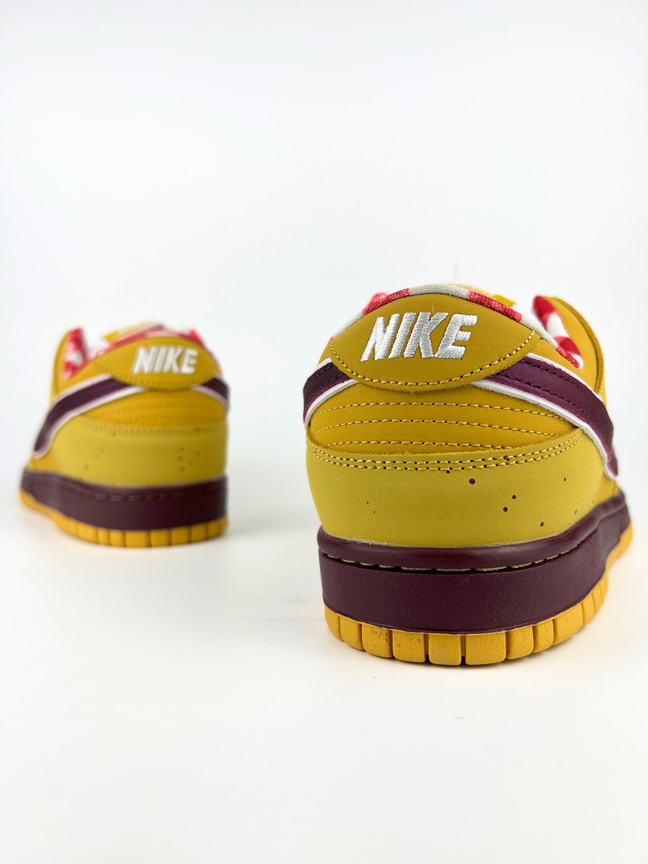 SB Dunk Yellow Lobster