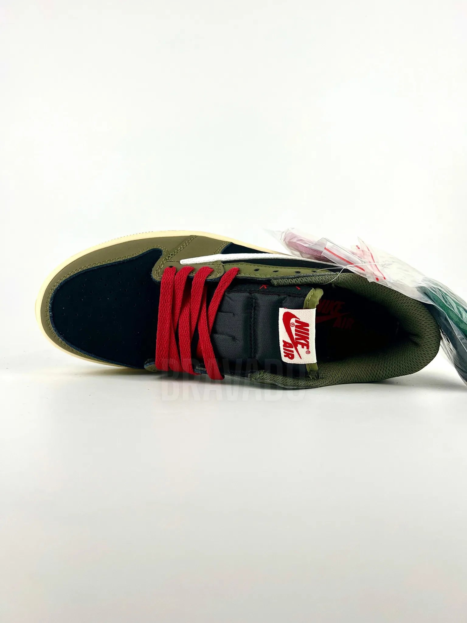 AJ1 low Travis Scott "Black Olive"