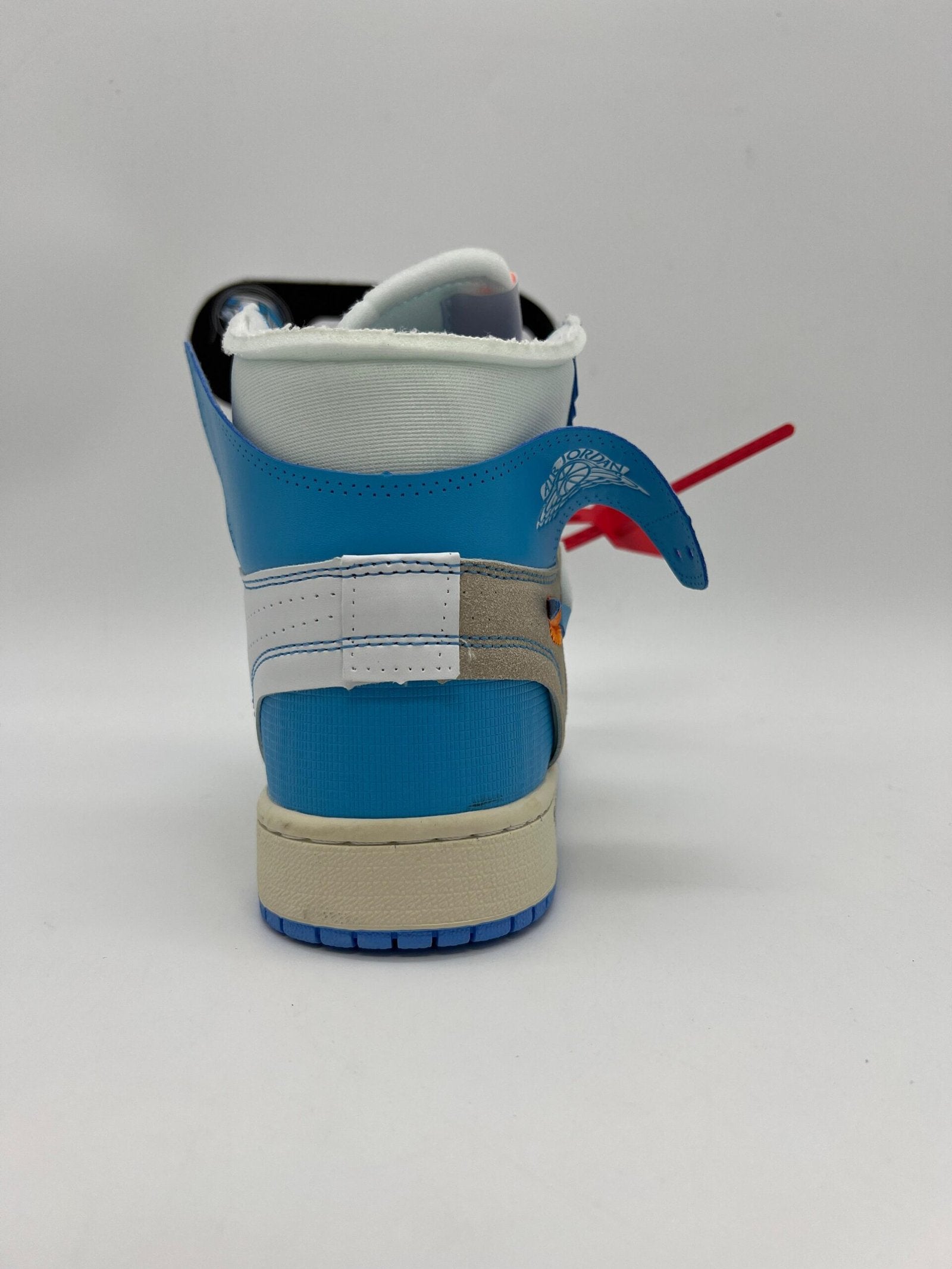 AJ 1 Off-white UNC