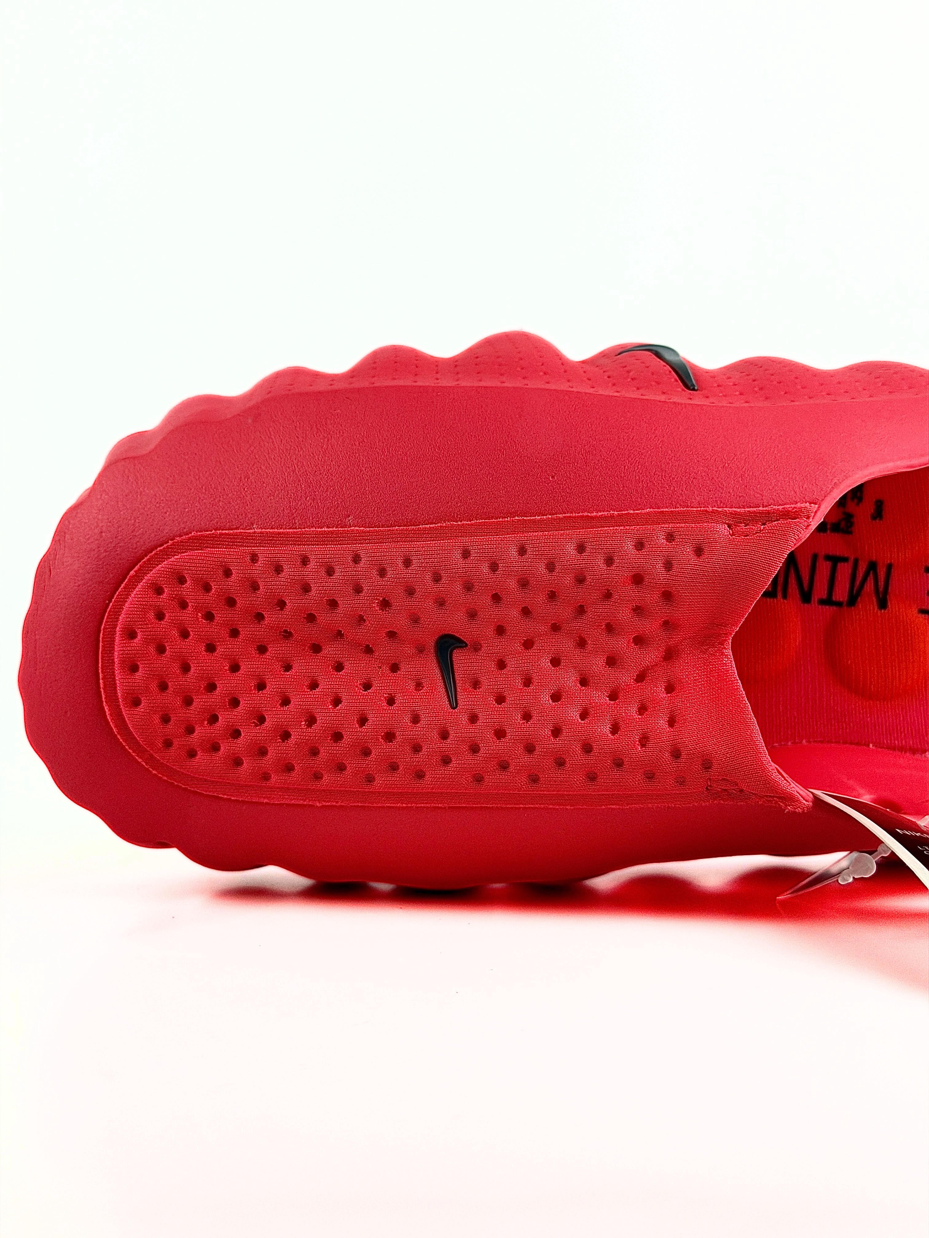 Nike Mind 001 Red