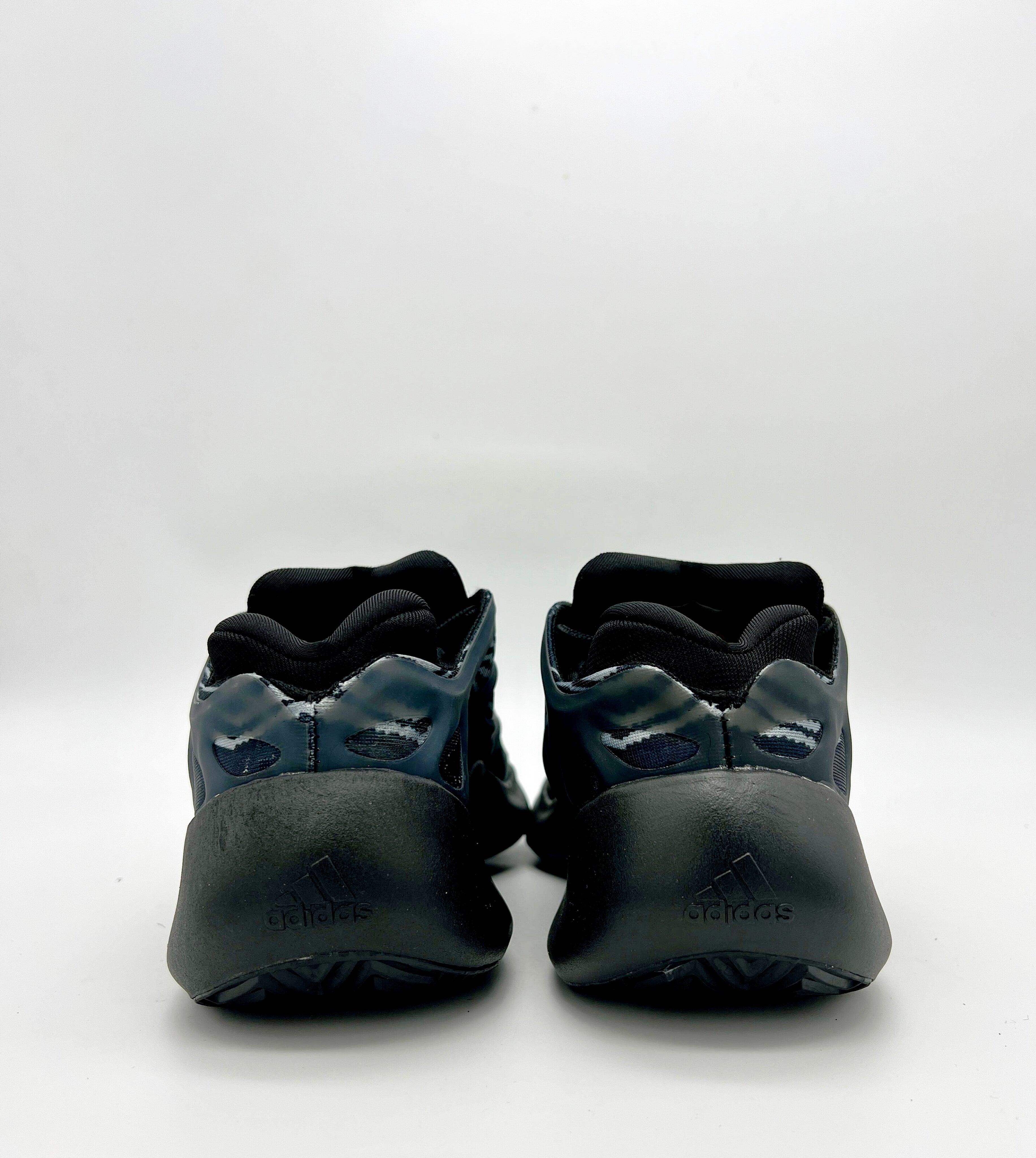 Yeezyy 700 V3 Black