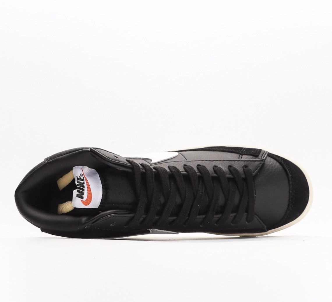 Nikee Blazer Mid 77 Vintage Black (DOT PERFECT)