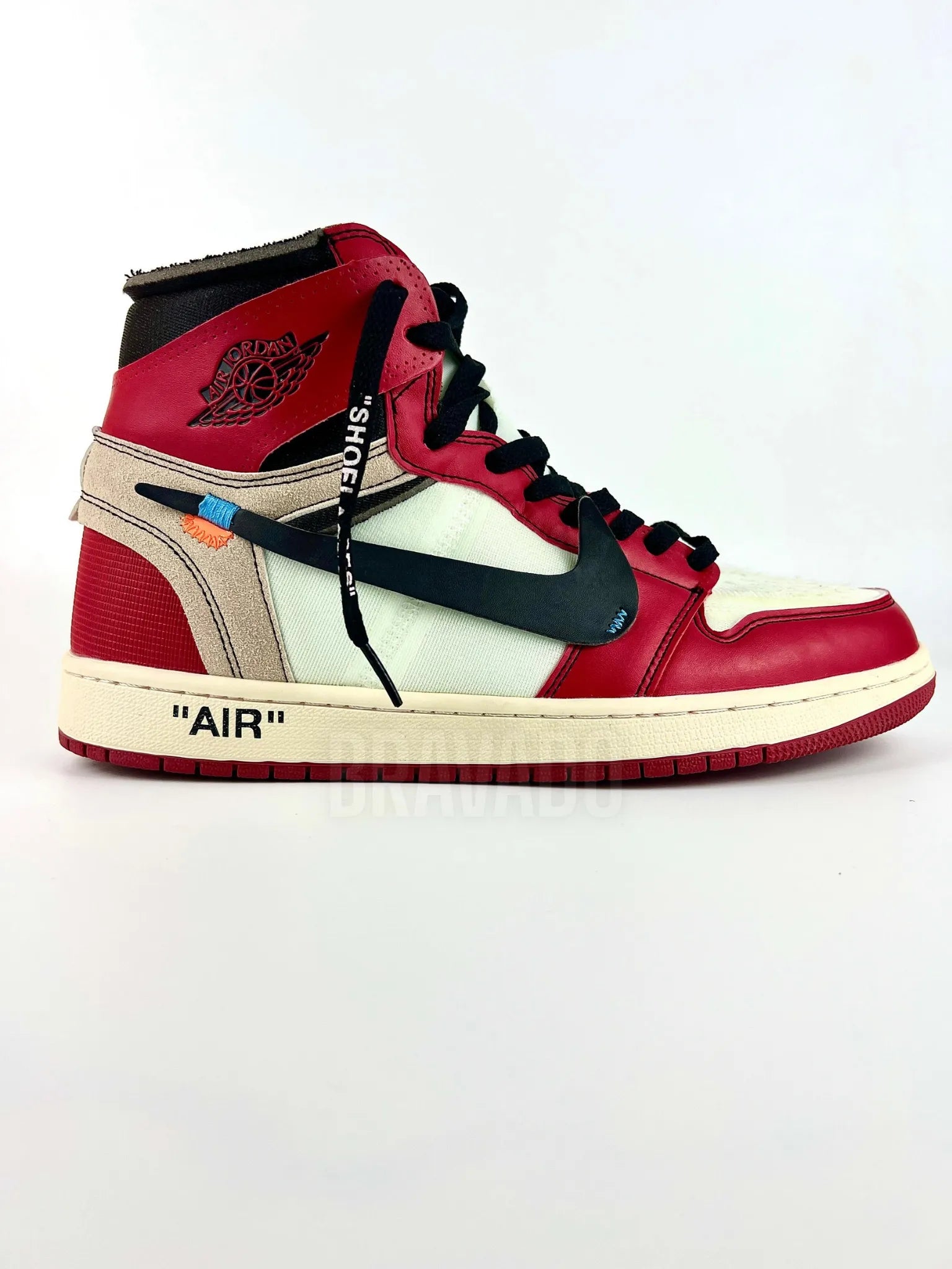 AJ1 Off-Whitee CHICAGO