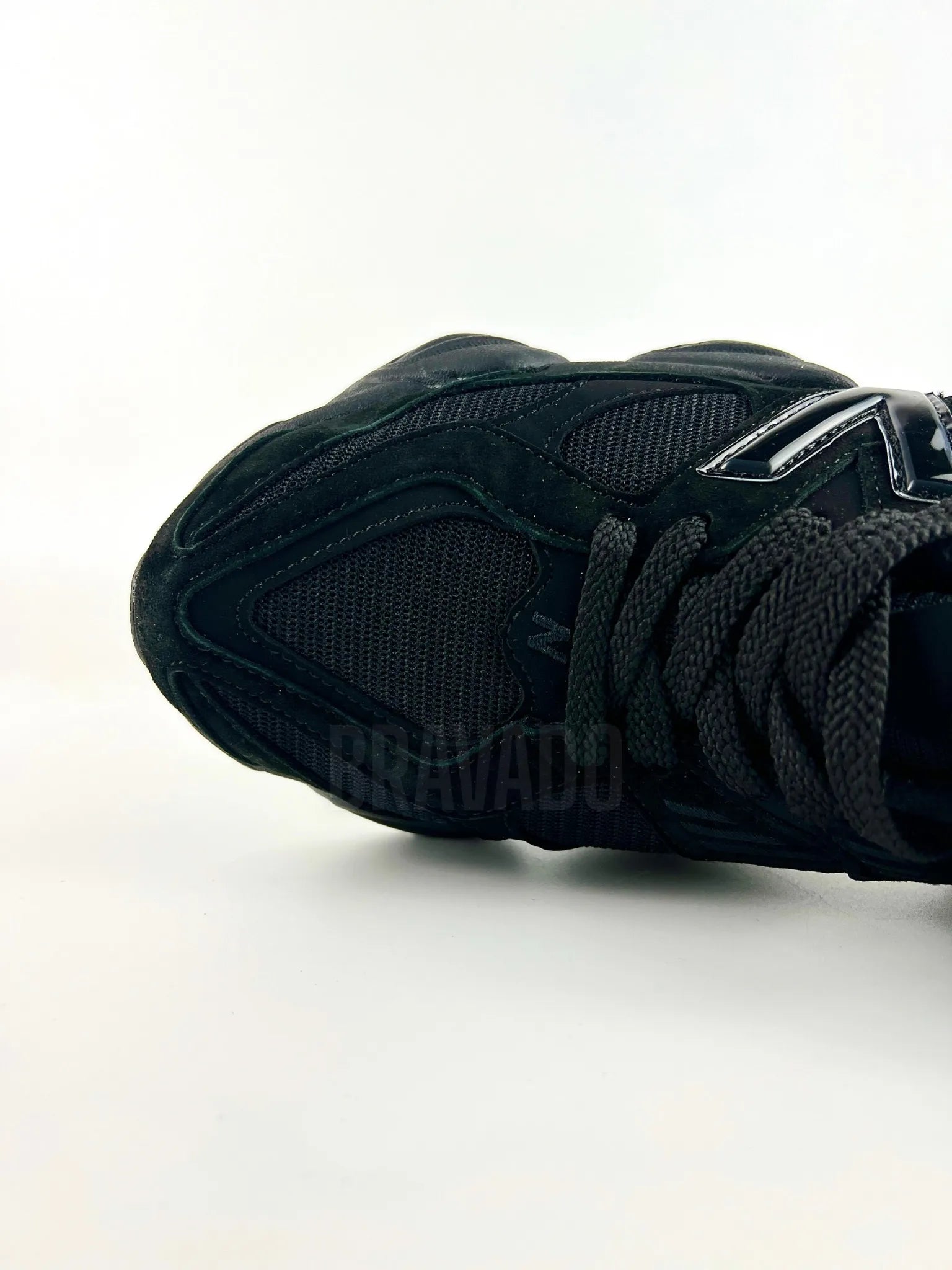 NB 9060 Black
