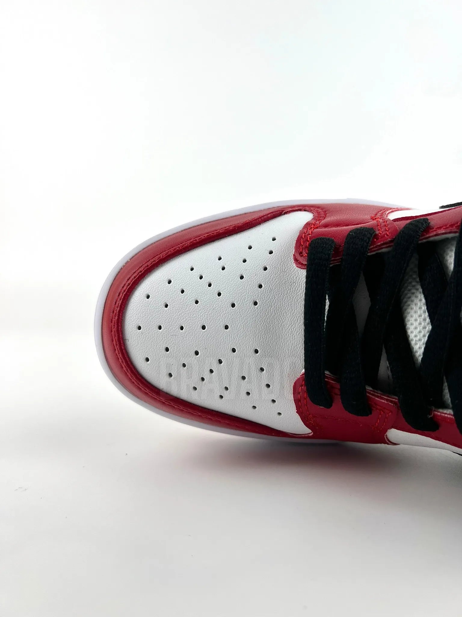 SB Dunk Low Chicago