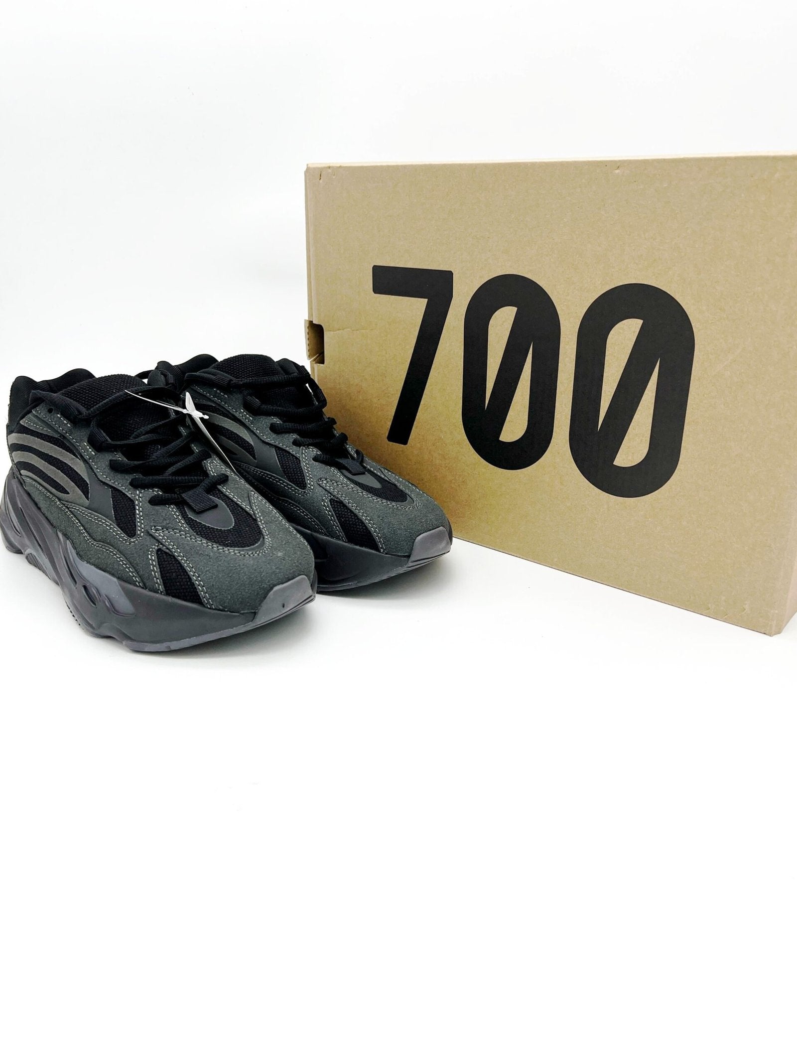 Yeezyy Boost 700 V2 (REAL BOOST QUALITY)
