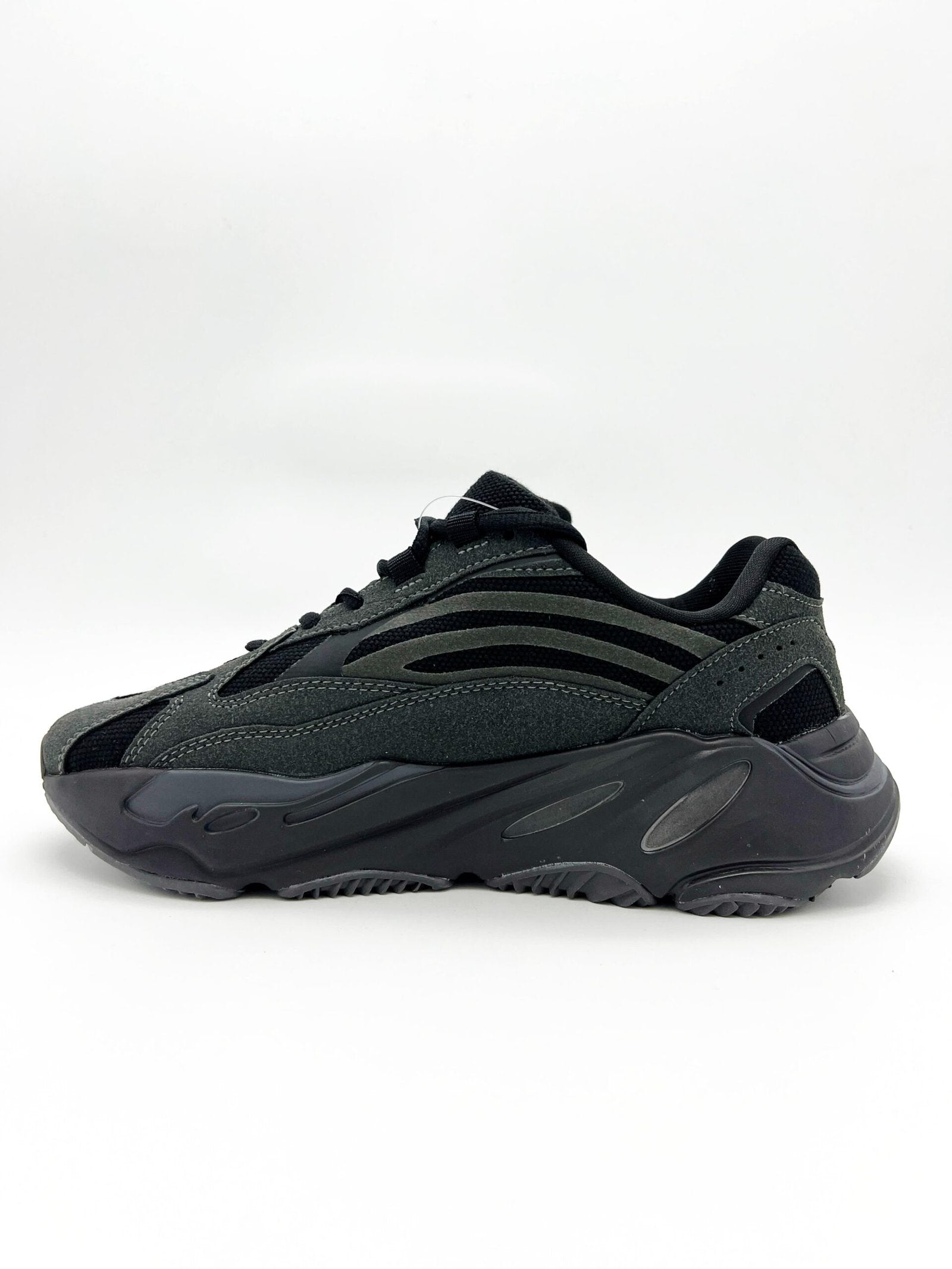 Yeezyy Boost 700 V2 (REAL BOOST QUALITY)