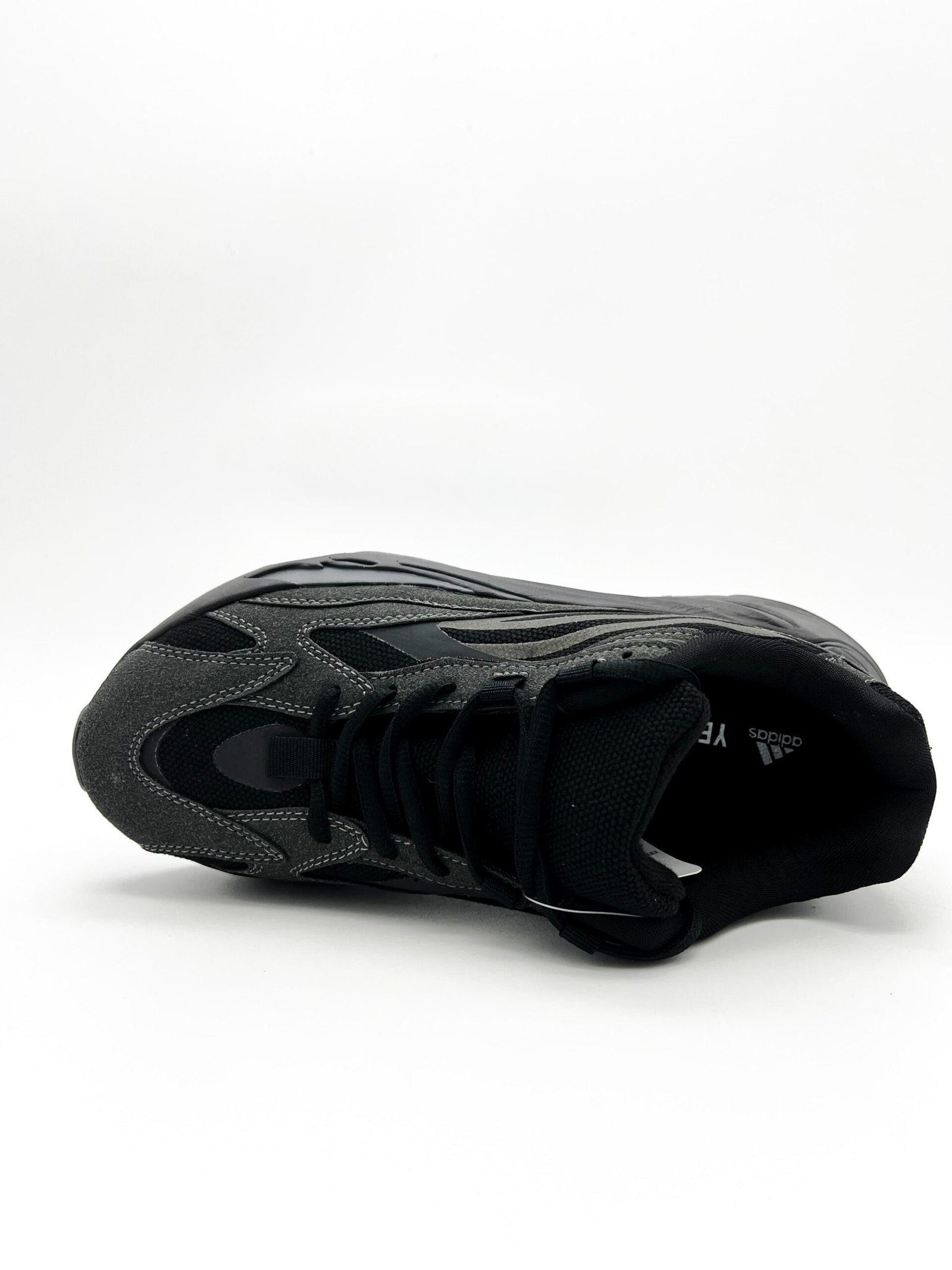 Yeezyy Boost 700 V2 (REAL BOOST QUALITY)