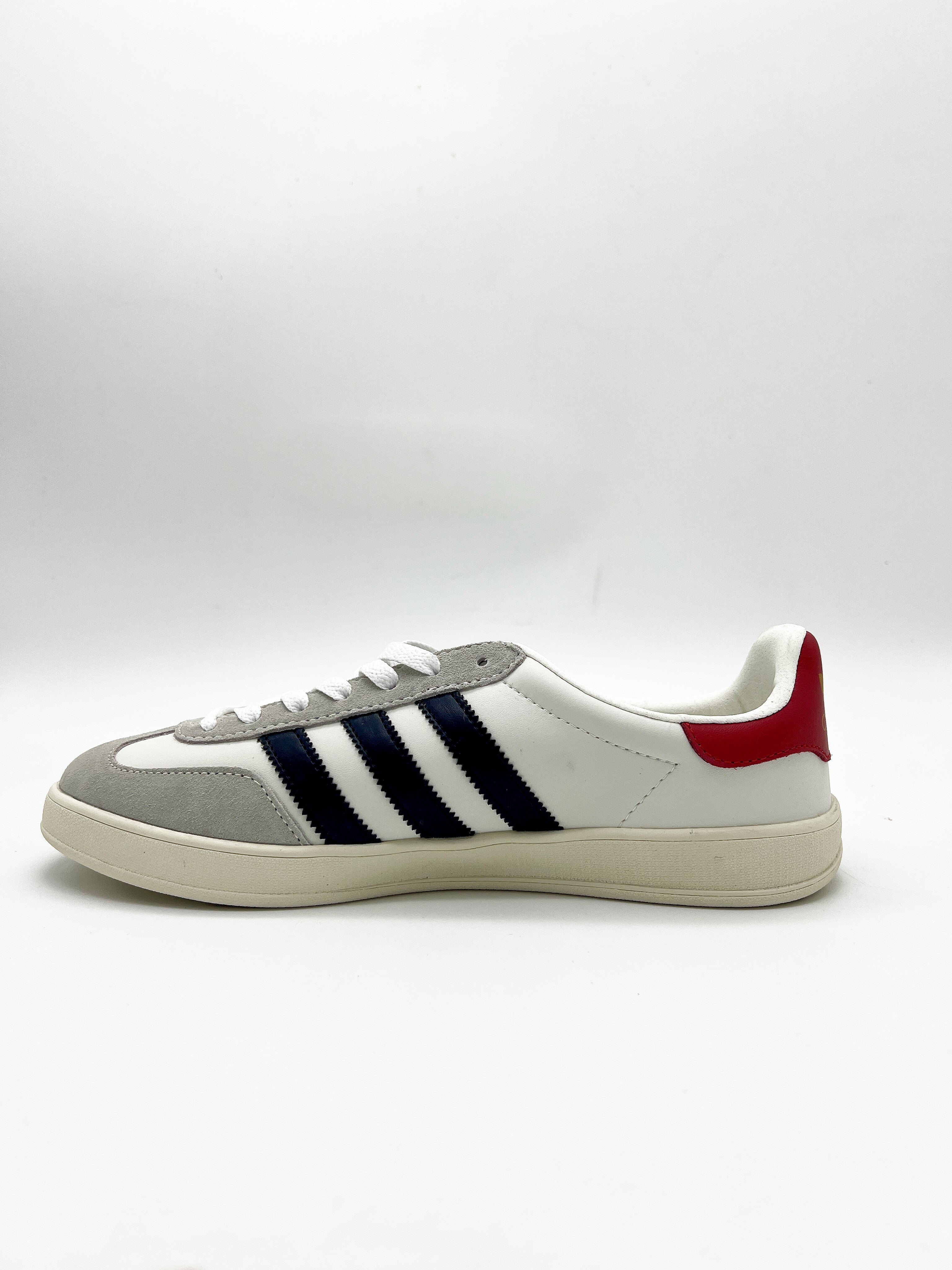 GAZELLE Guccii White (1:1 DOT PERFECT)