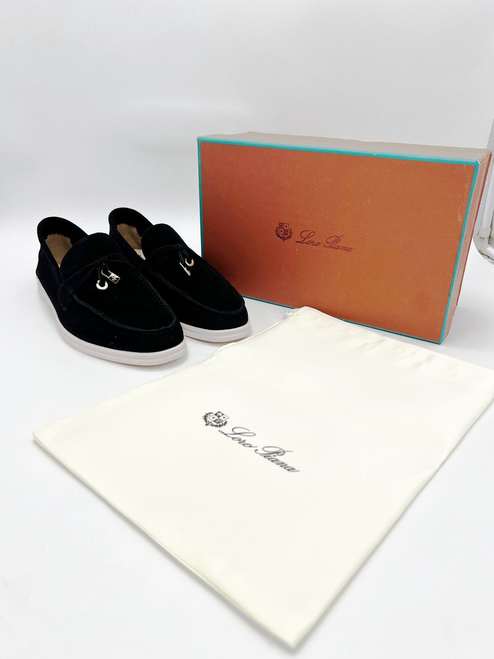 Loro Pianaa Summerwalk Charms Black