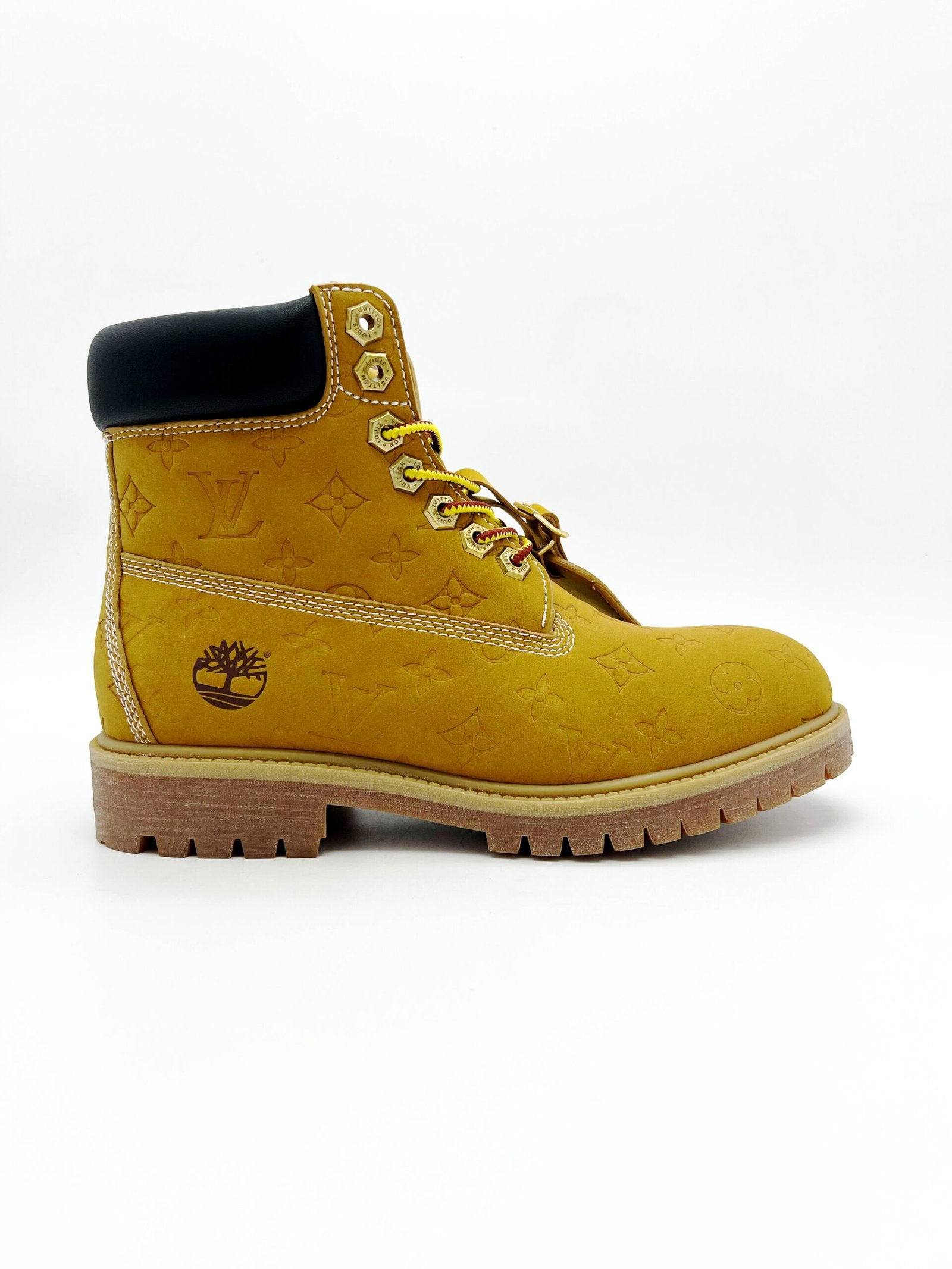 LV x Timberland Ankle Boots – Men’s premium leather shoes in black and brown.