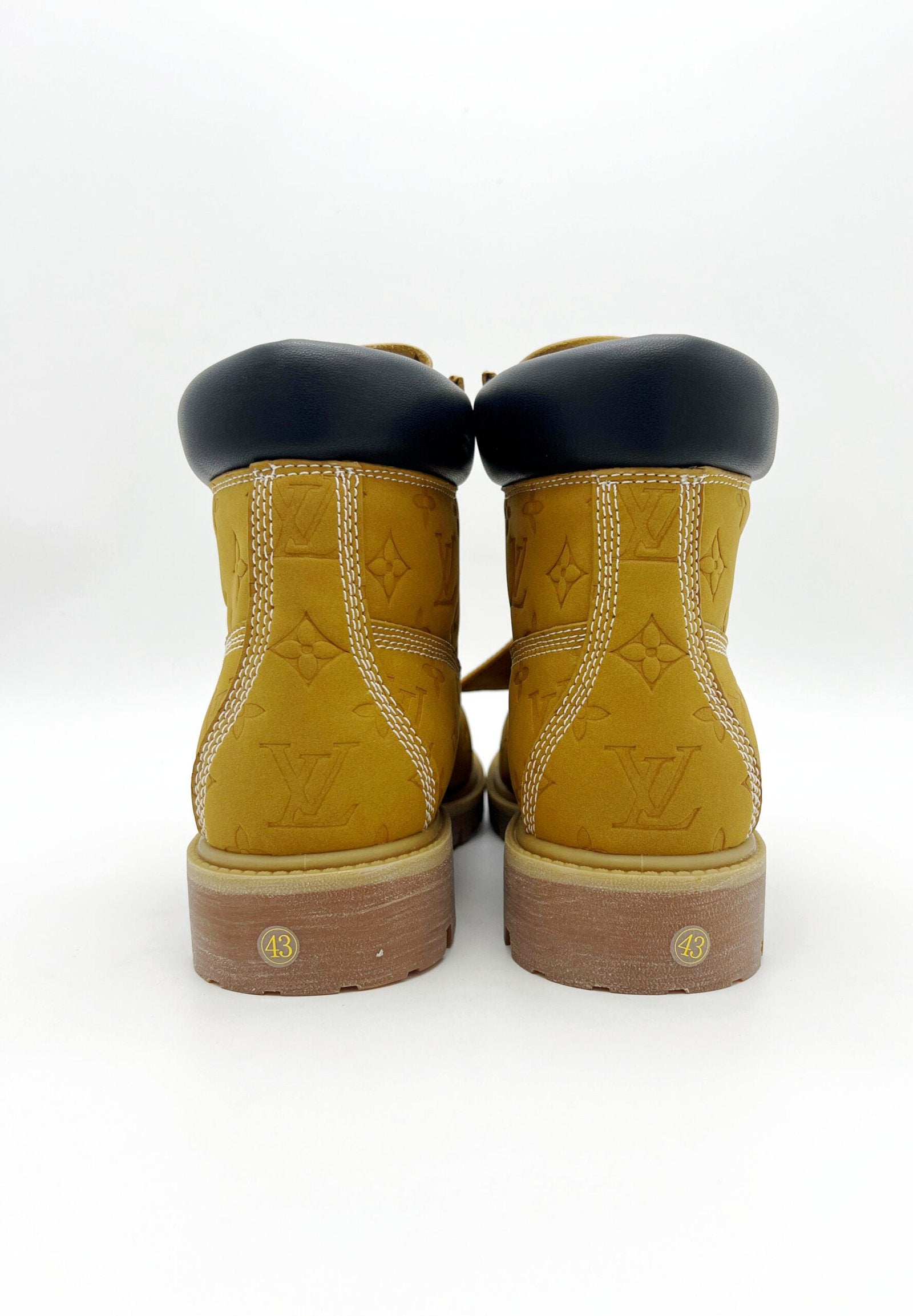 LV x Timberland Ankle Boots (1:1 DOT PERFECT)