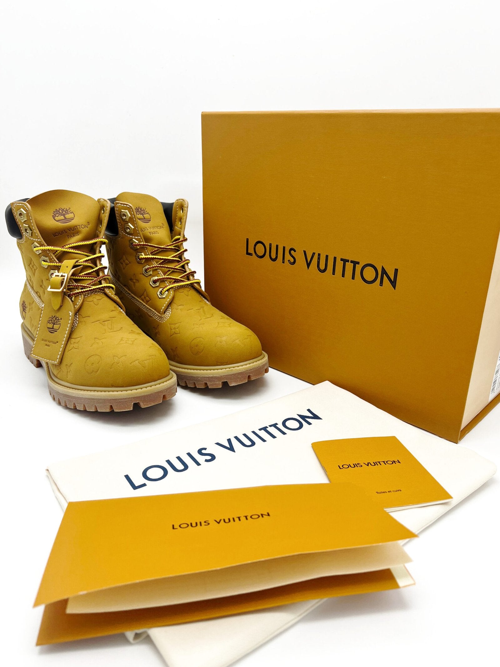 LV x Timberland Ankle Boots (1:1 DOT PERFECT)