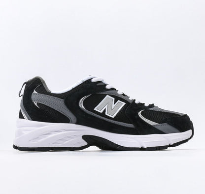 NB 530 Black & White