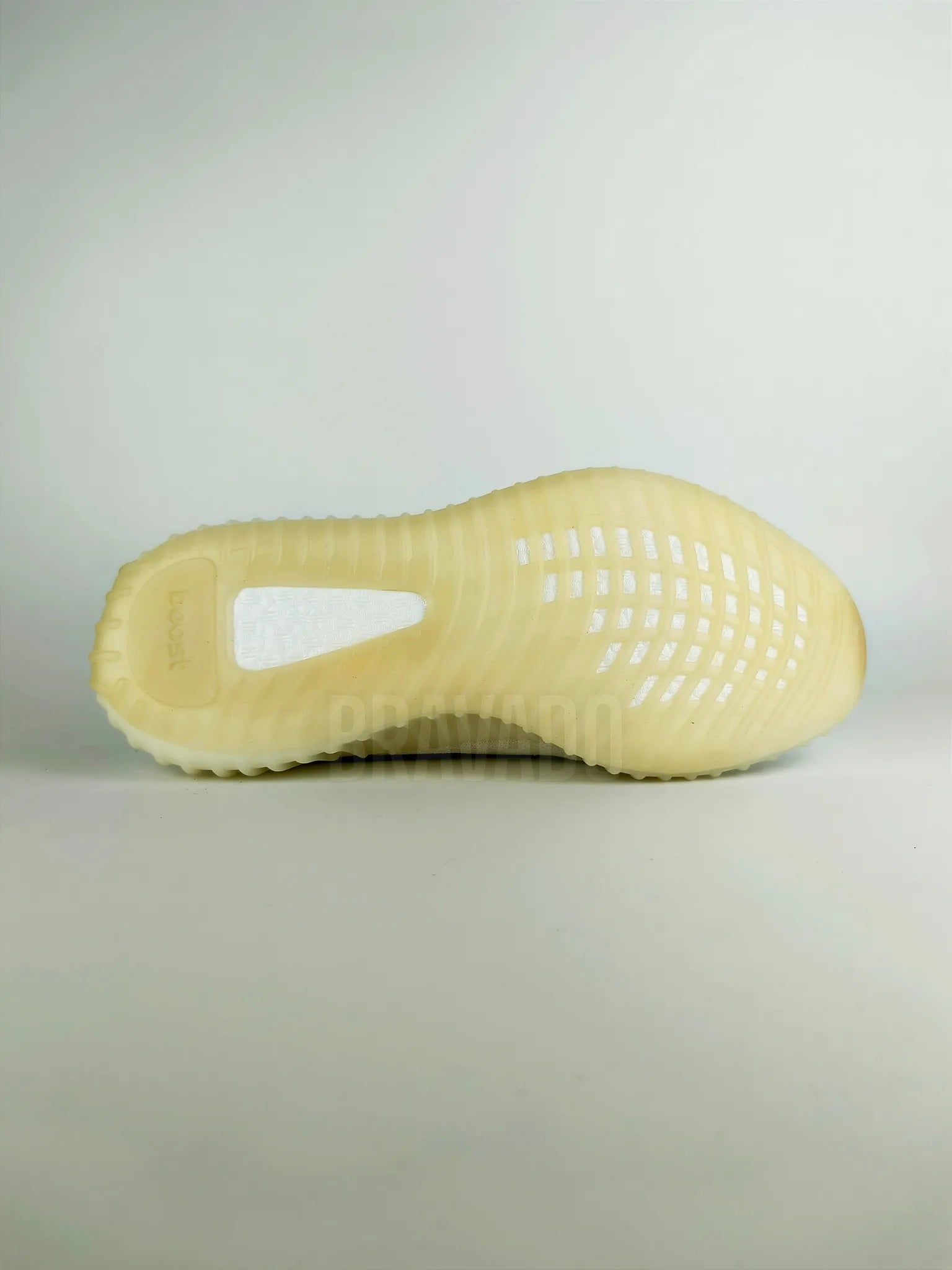 Yeezyy 350 V2 Bone (REAL BOOST)