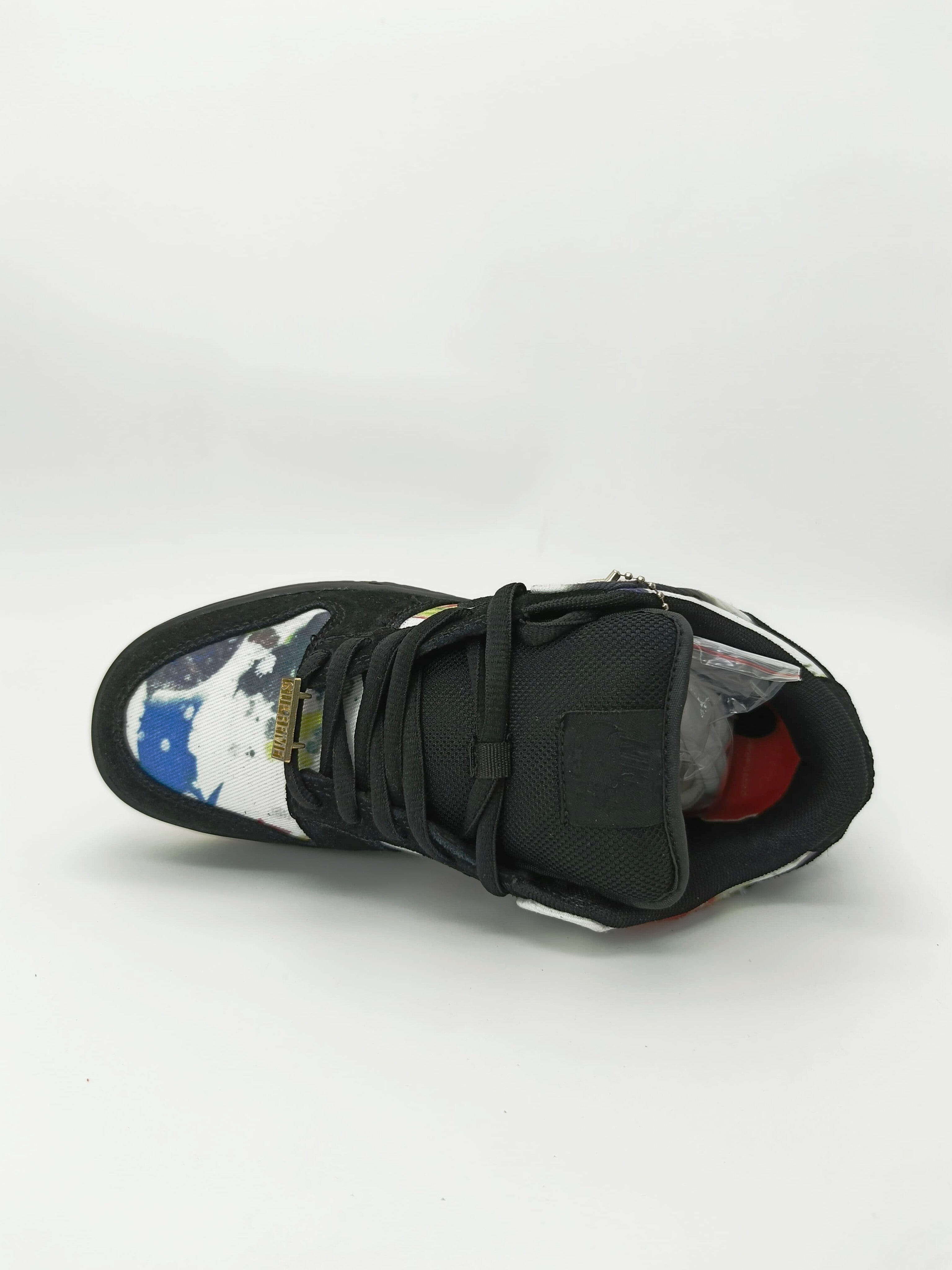 SB DUNK Supremee Rammellzee