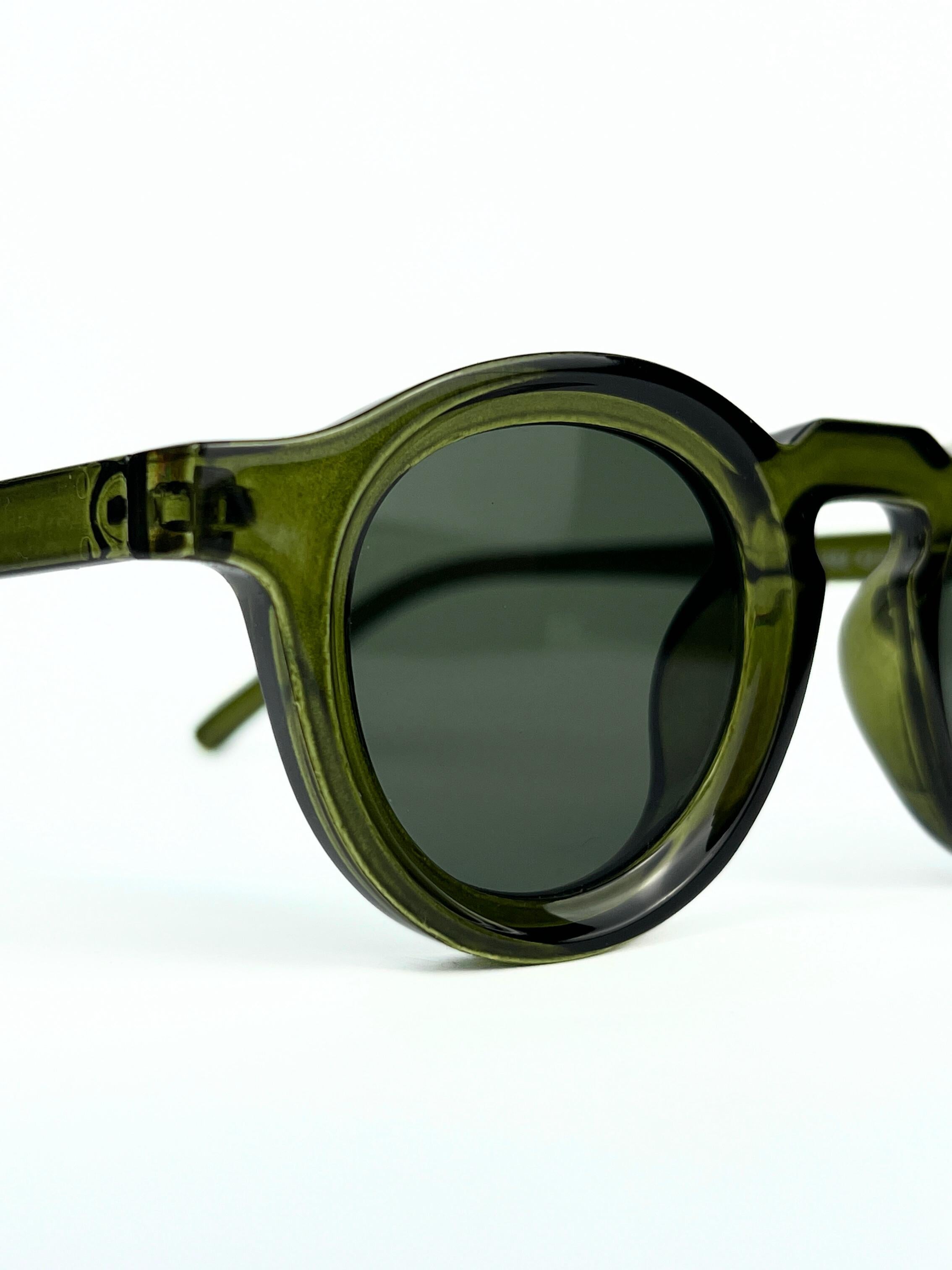 Bravado Shades - Retro Turtle