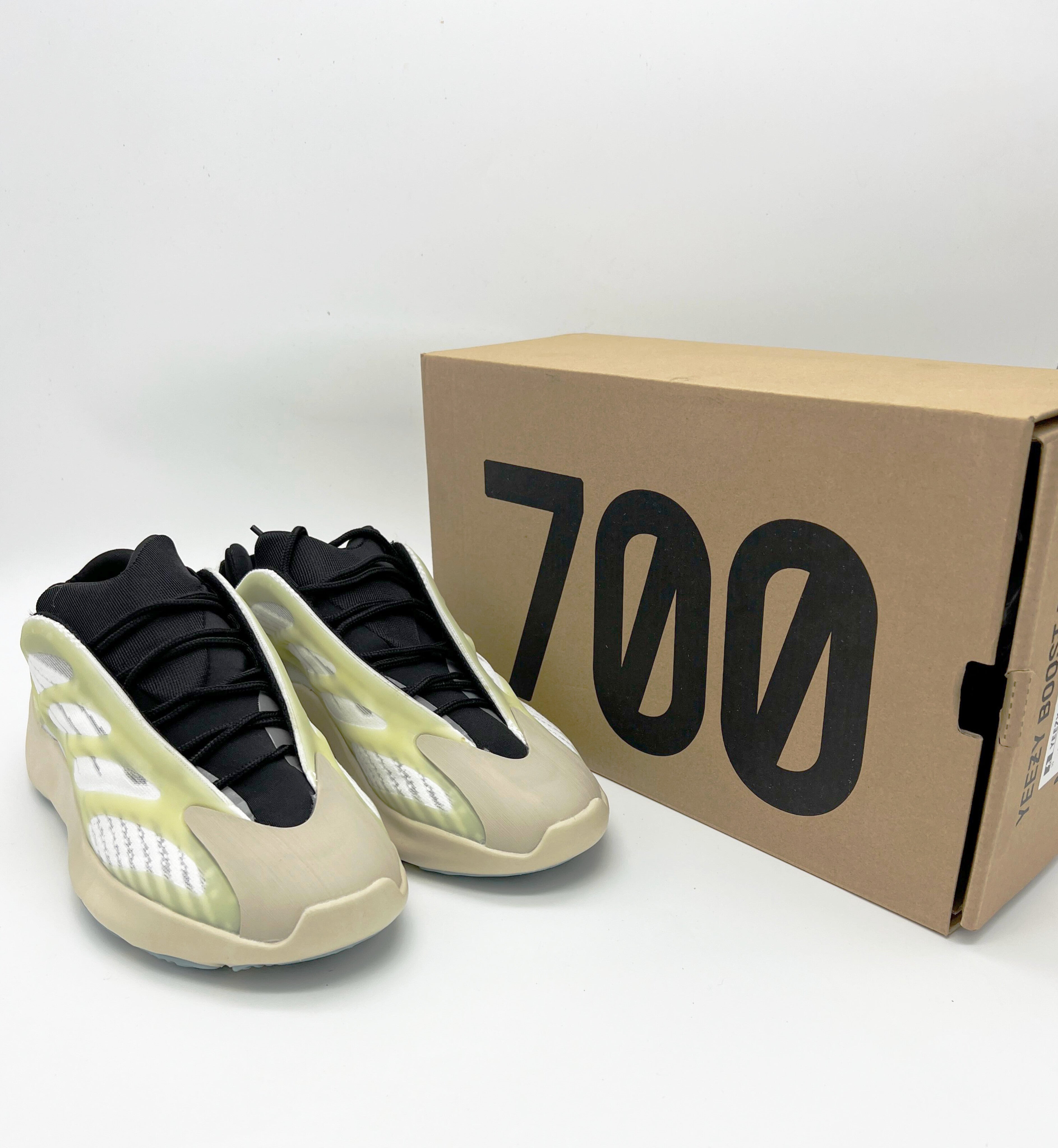 Yeezyy 700 V3 Azael