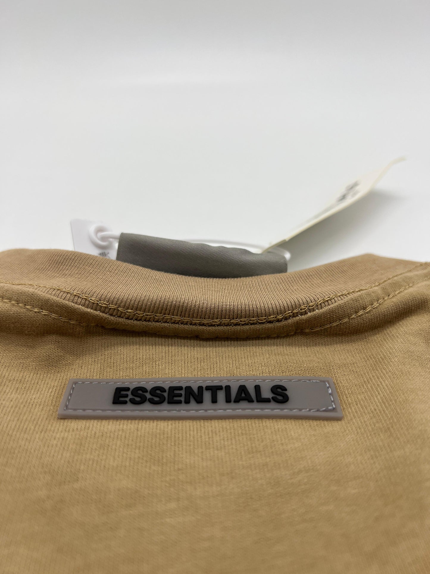 Essentials Oversize / Drop shoulder T-shirt