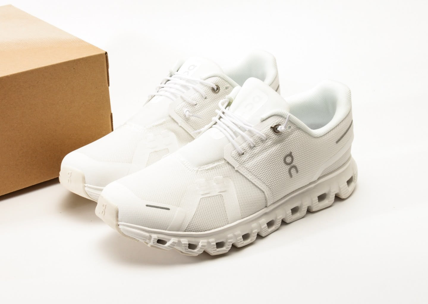 On Cloud 6 White