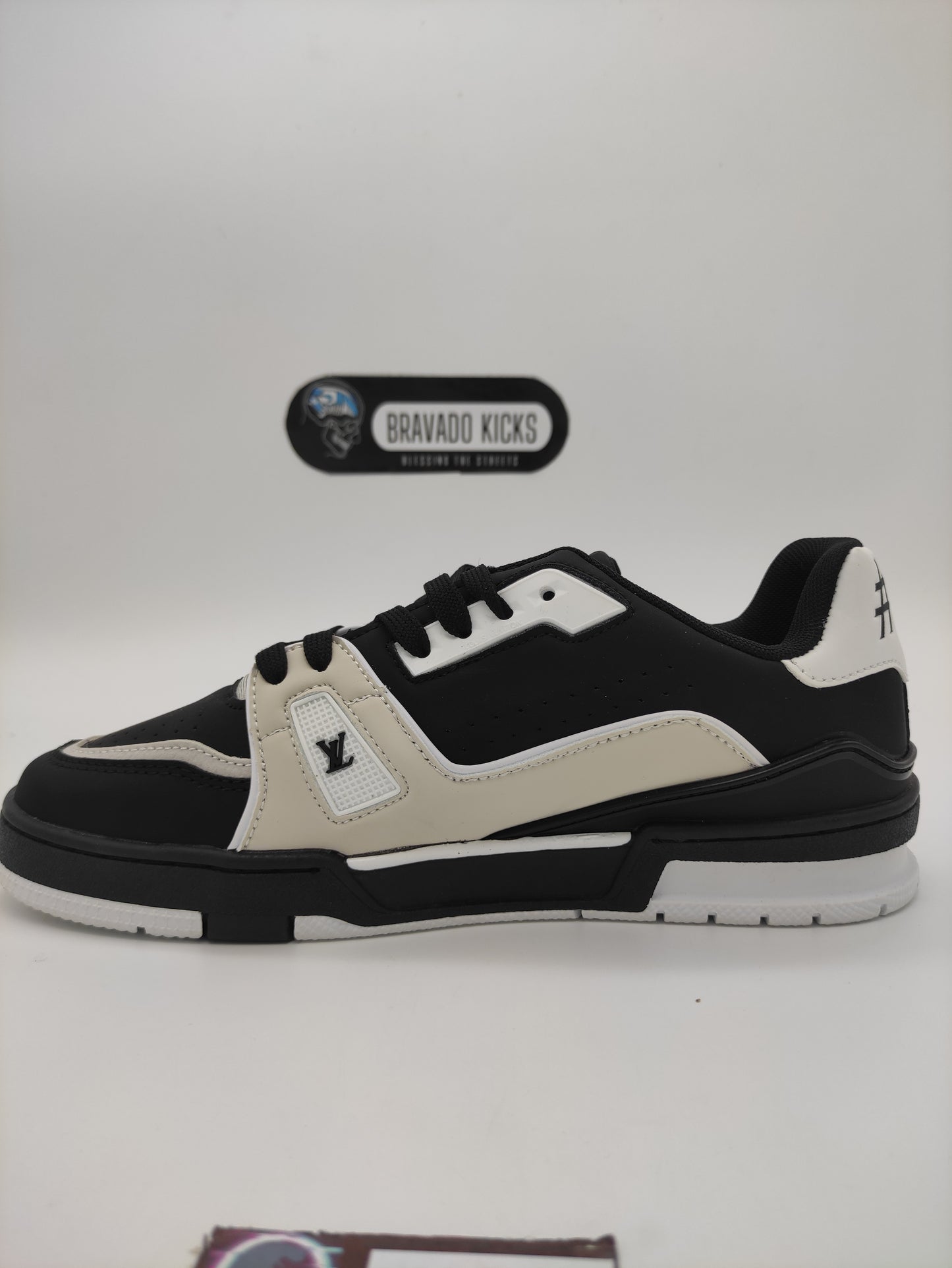 LV Trainer (BLACK)