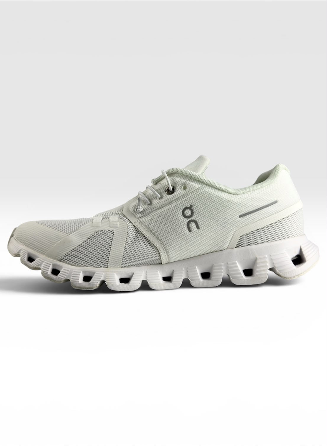 On Cloud 6 White