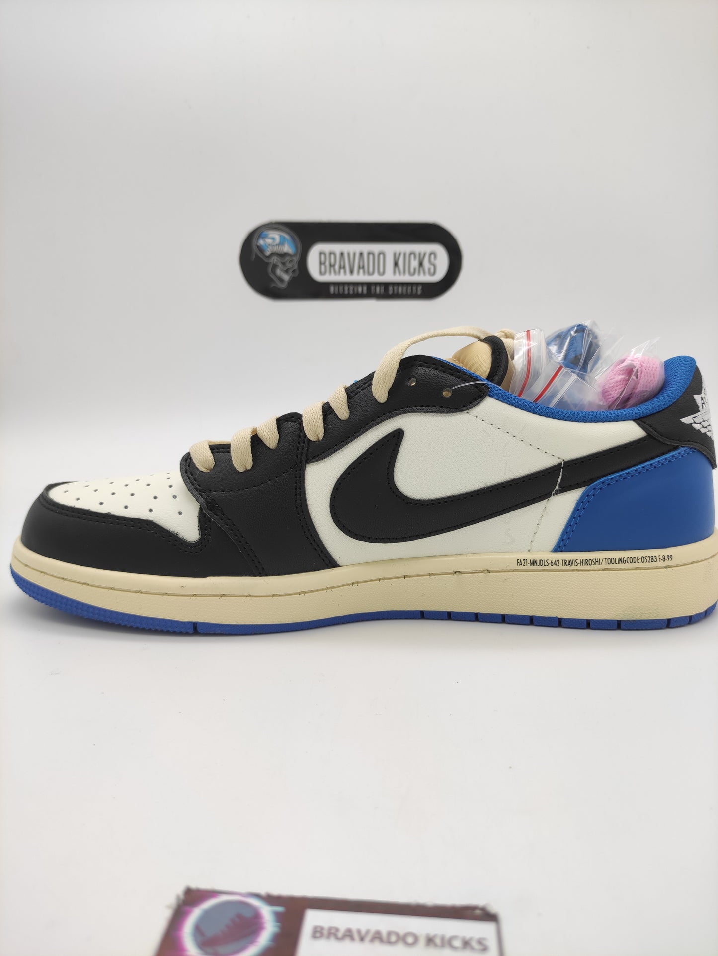 Air Jordan 1 Low Travis Scott  Fragment