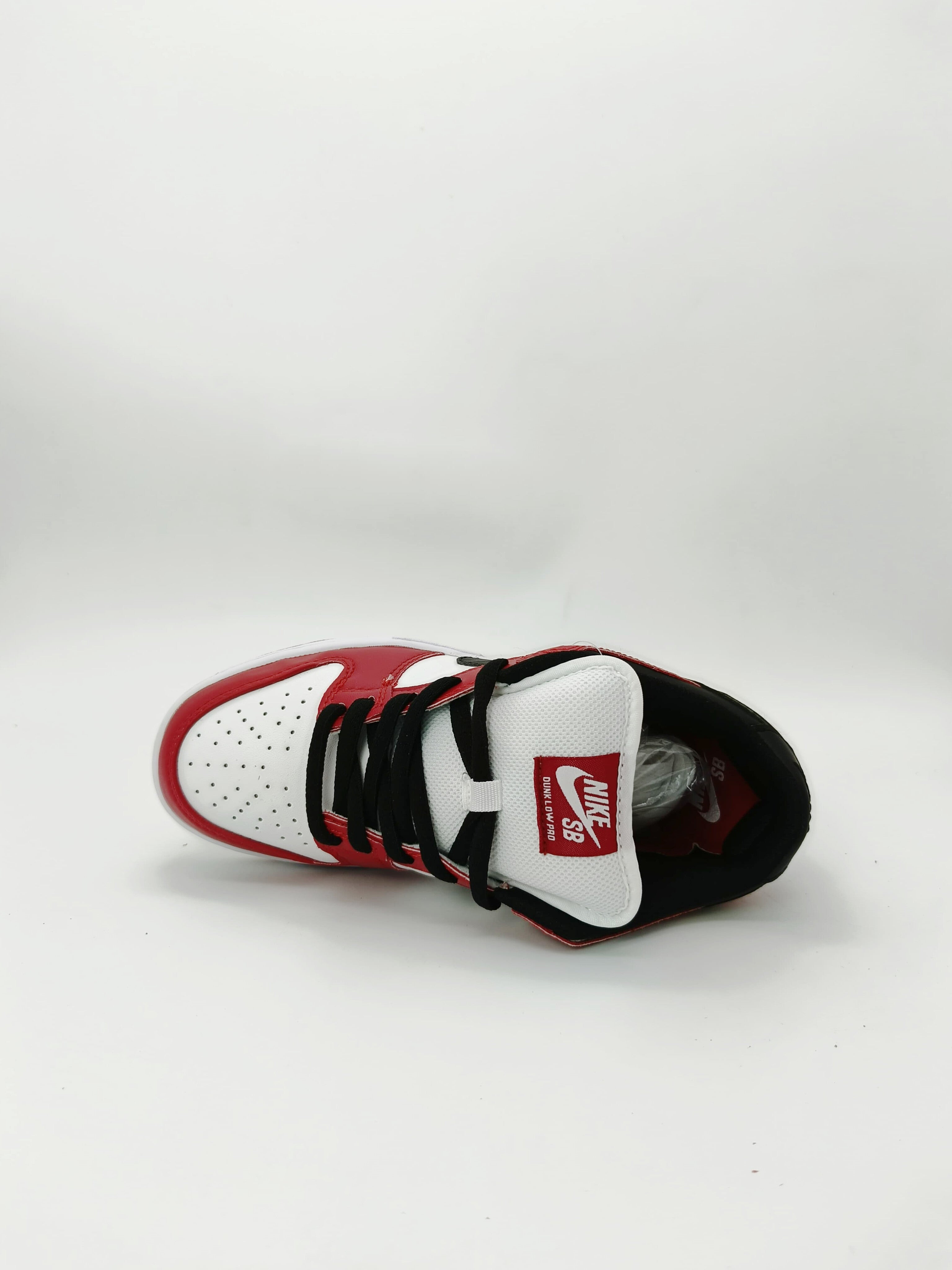 SB Dunk Low Chicago