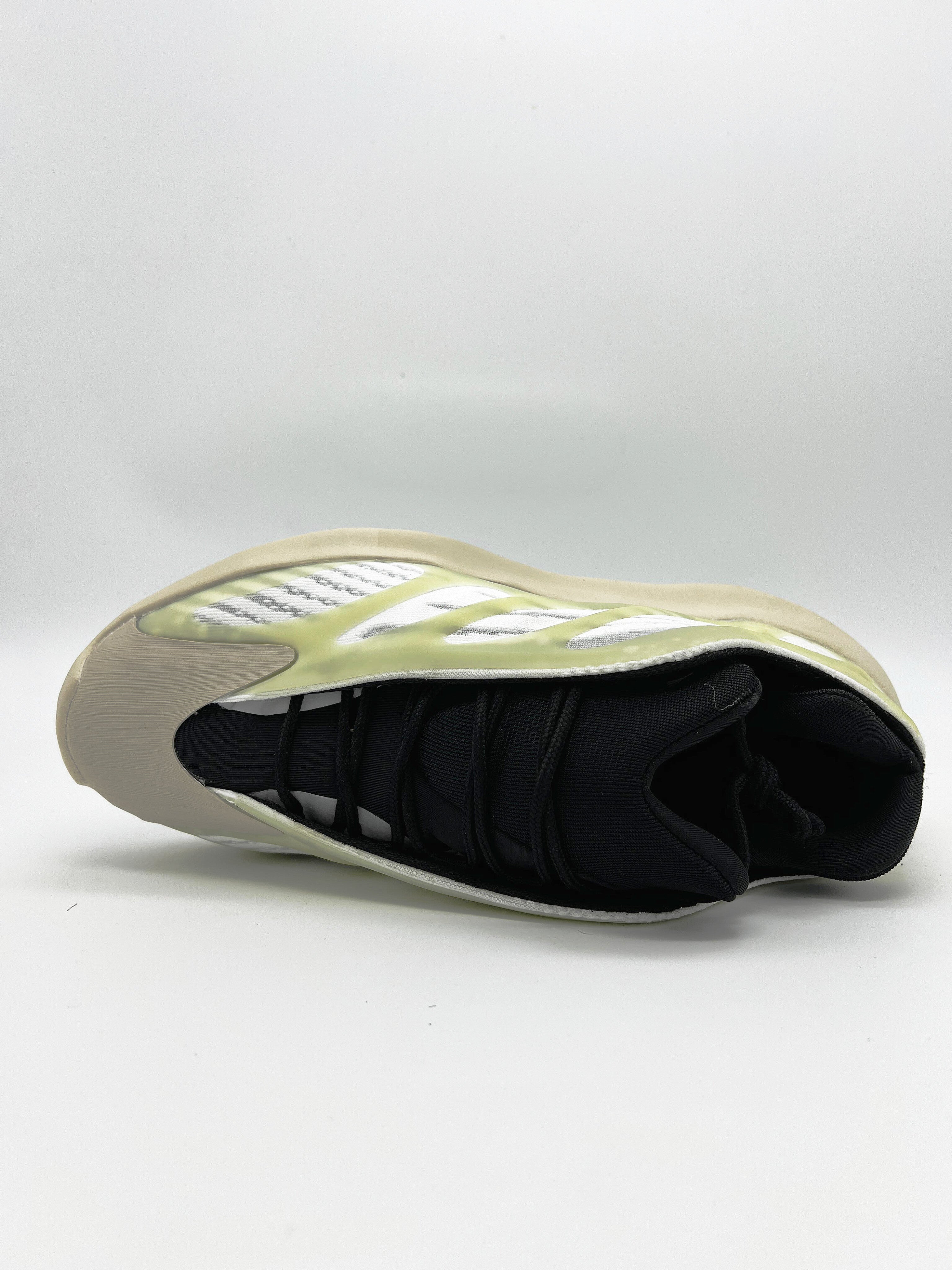 Yeezyy 700 V3 Azael
