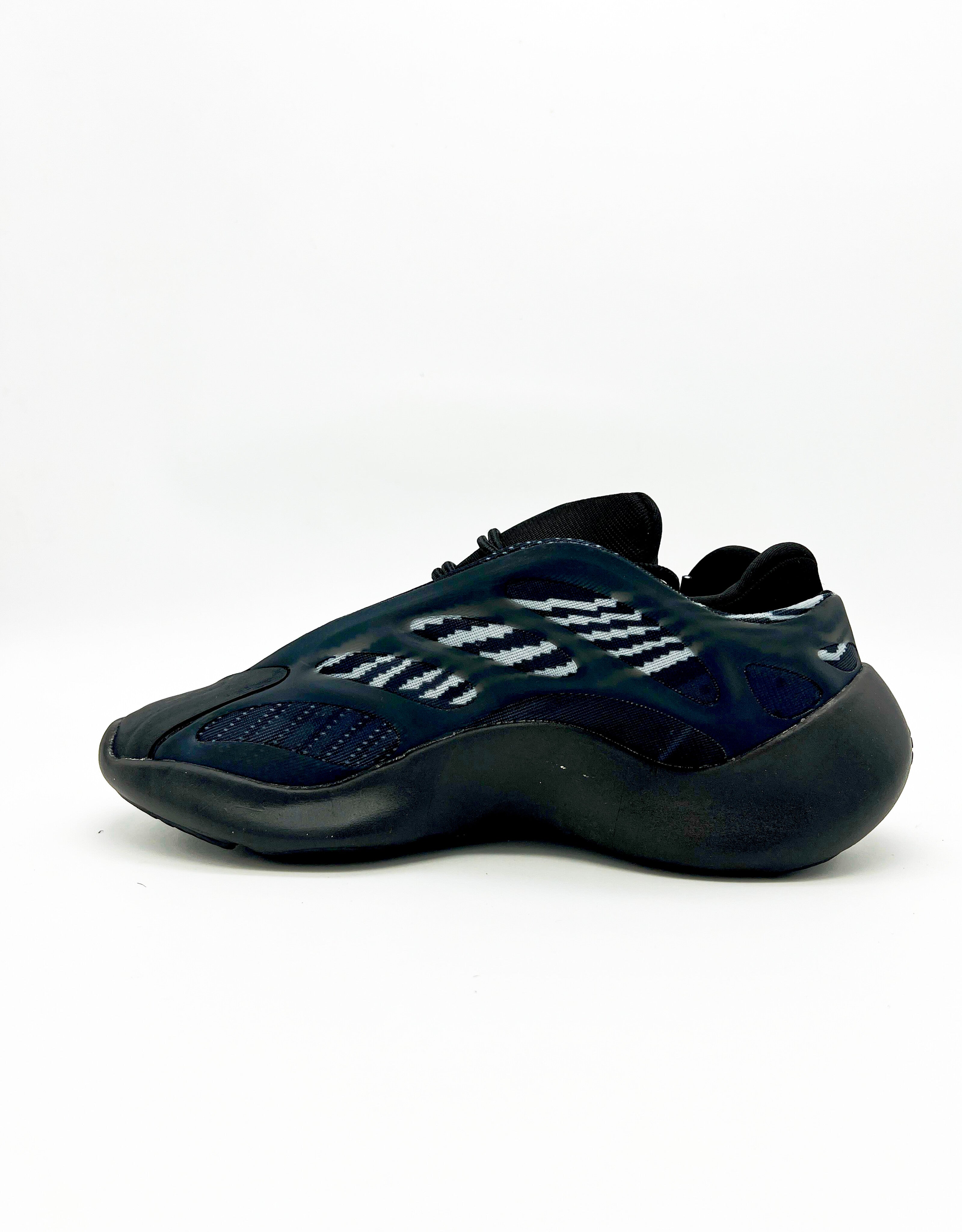 Yeezyy 700 V3 Black