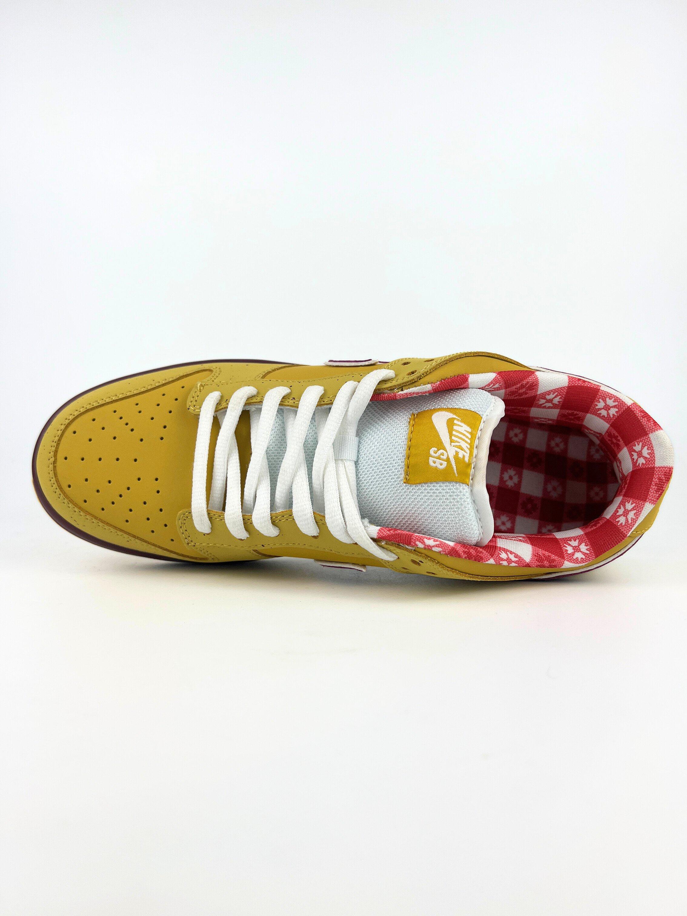 SB Dunk Yellow Lobster