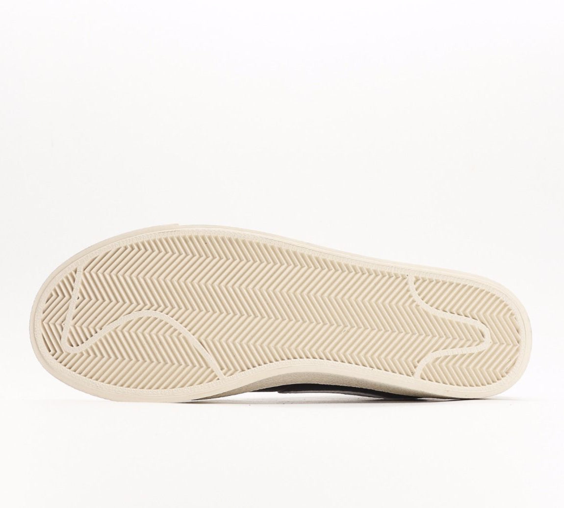 Nikee Blazer Mid 77 Vintage Black (DOT PERFECT)