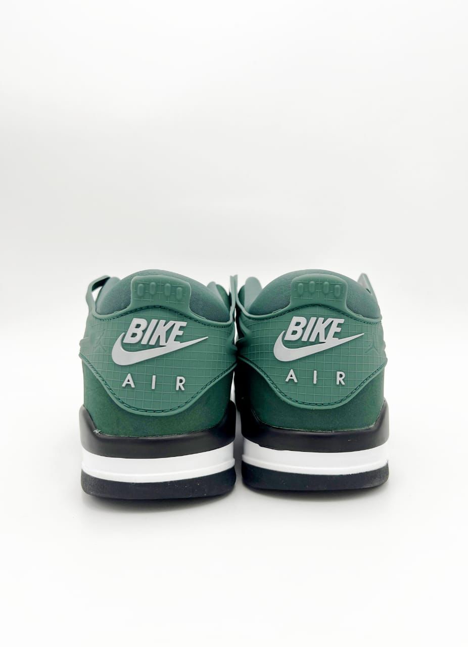 AJ4 RM SP Nigel Sylvester Grandma's Driveway (TOP BATCH)