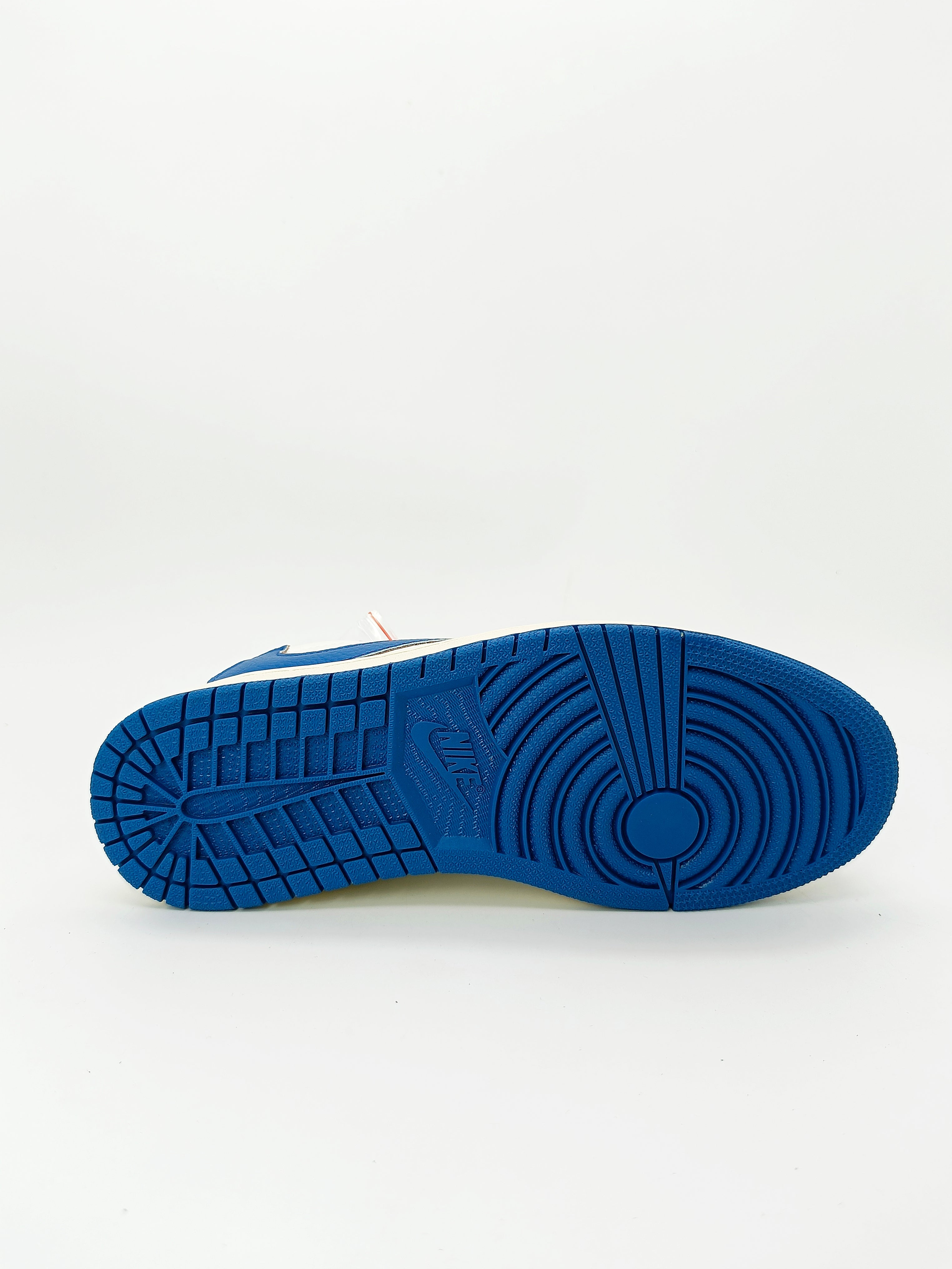 AJ 1 low Travis Scott Fragment 2025