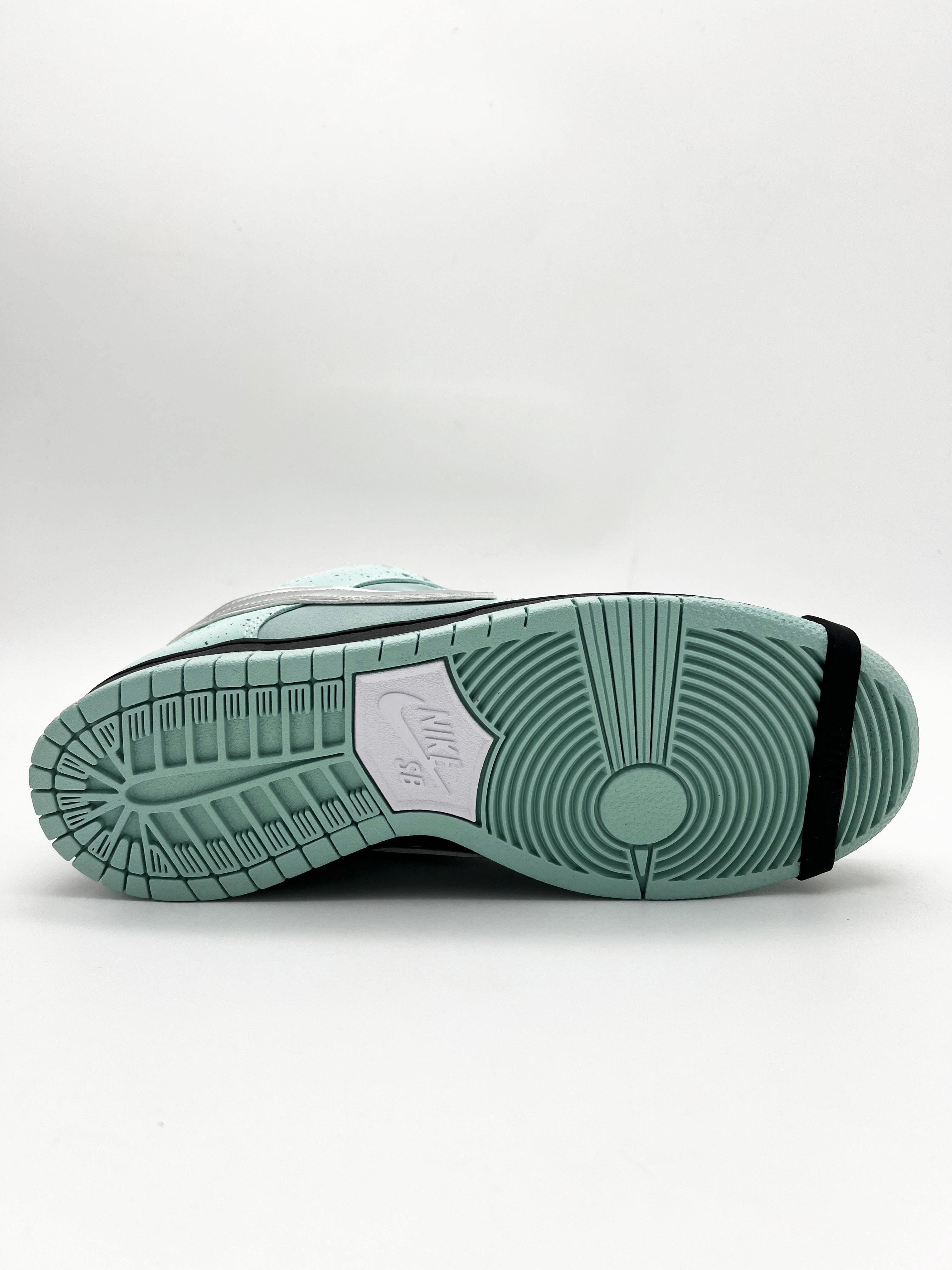 SB Dunk Tiffany Lobster