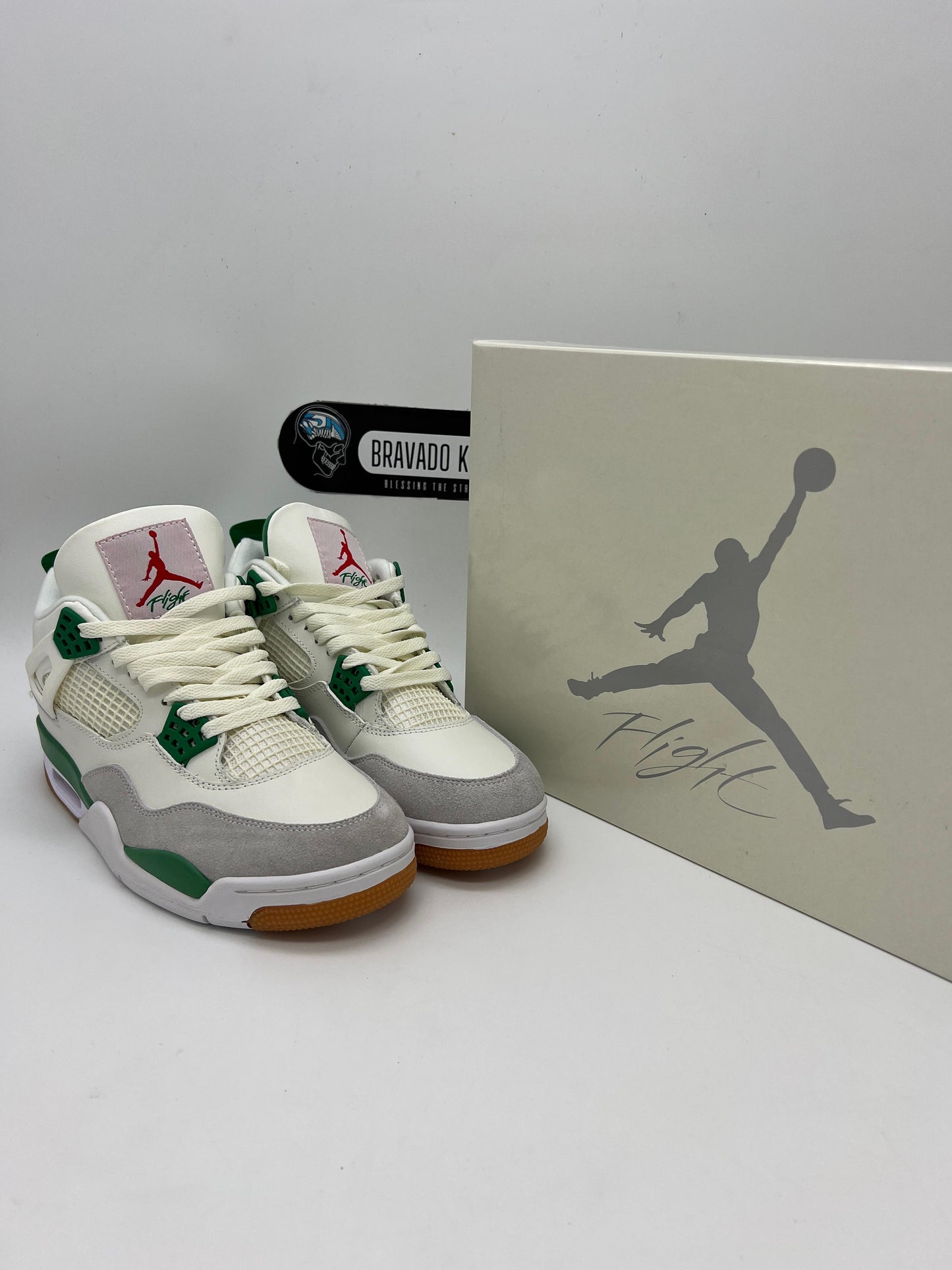 Air Jordan 4 SB Pine Green