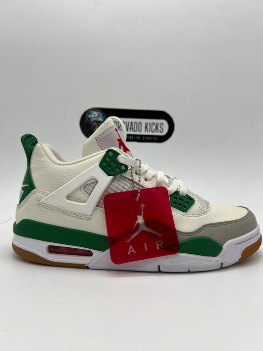 Air Jordan 4 SB Pine Green