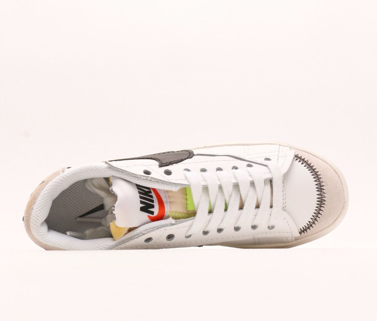 Nikee Blazer Low 77 Jumbo (DOT PERFECT)