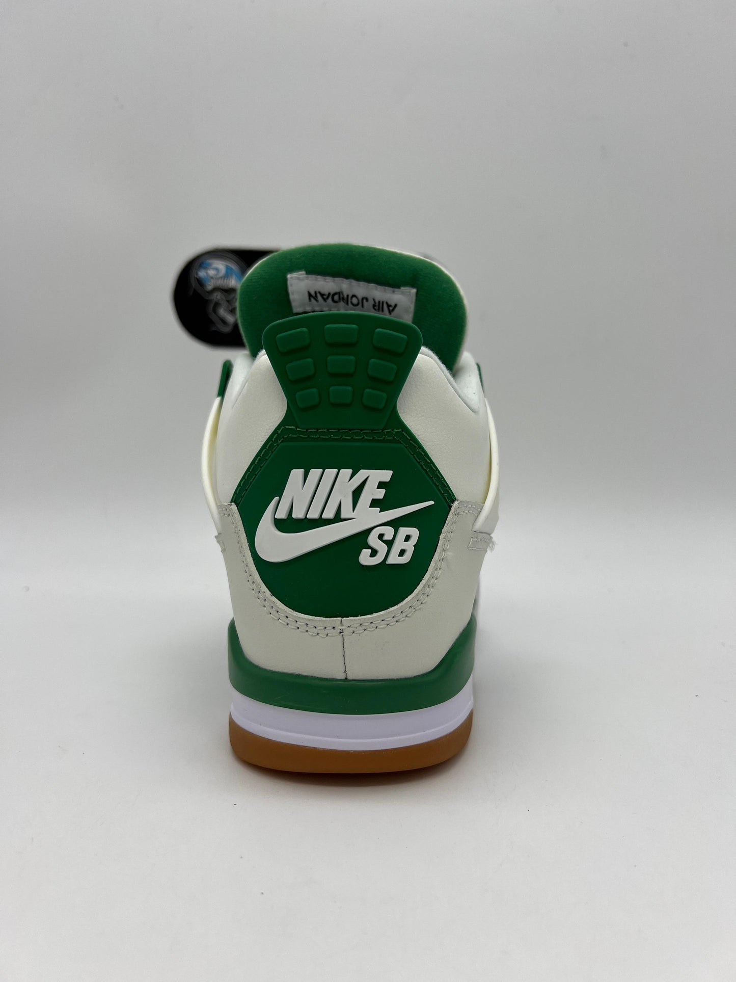 Air Jordan 4 SB Pine Green