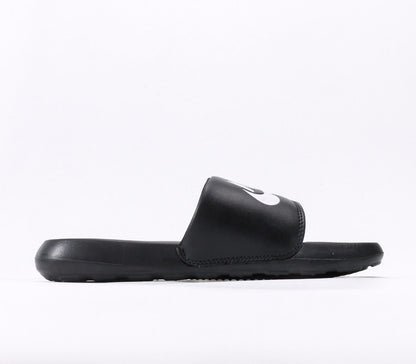 Nikee Victori One Slide "Triple Black"