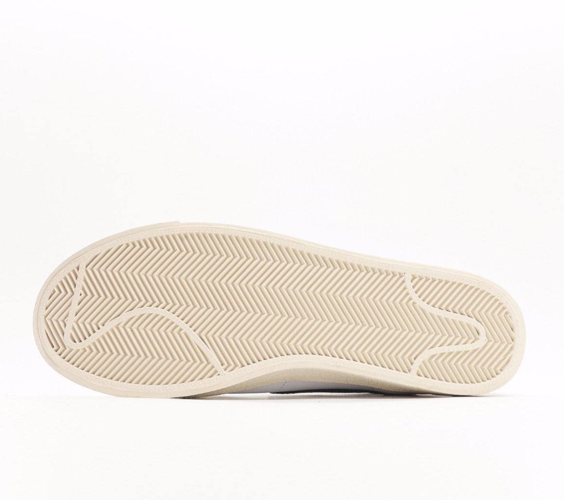 Nikee Blazer Mid 77 Vintage White (DOT PERFECT)