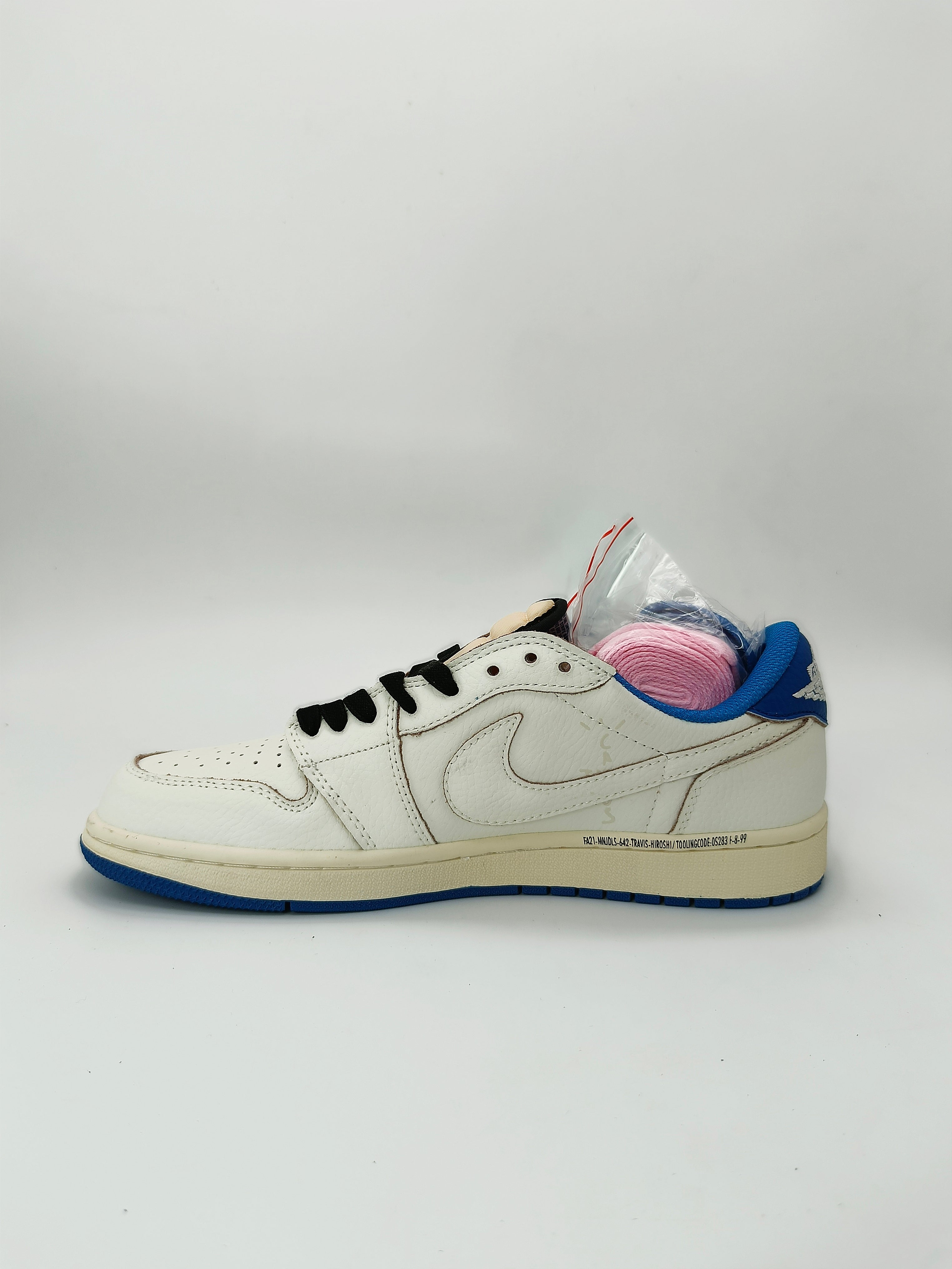 AJ 1 low Travis Scott Fragment 2025