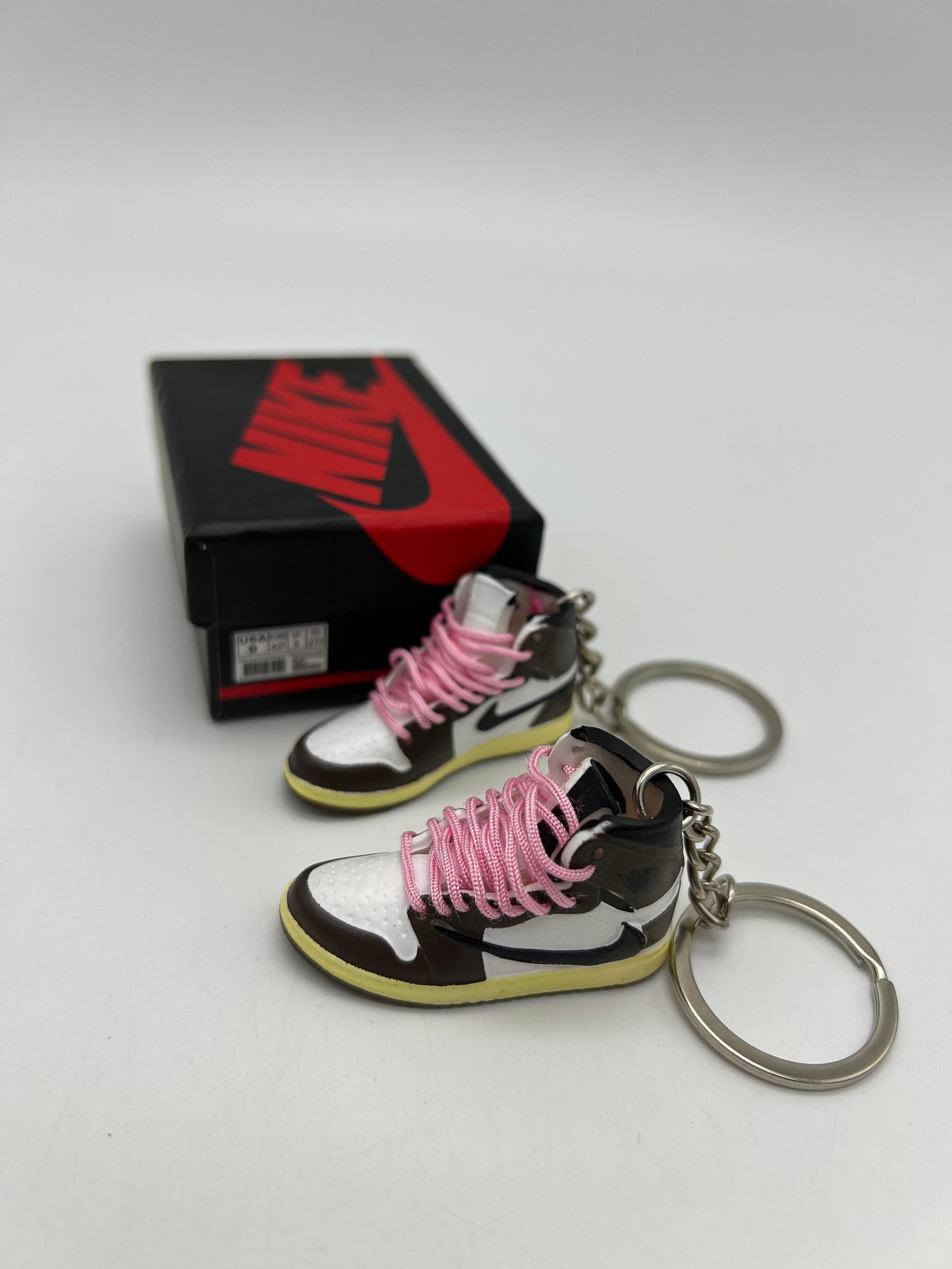 Dummy Sneaker Keychain With Box