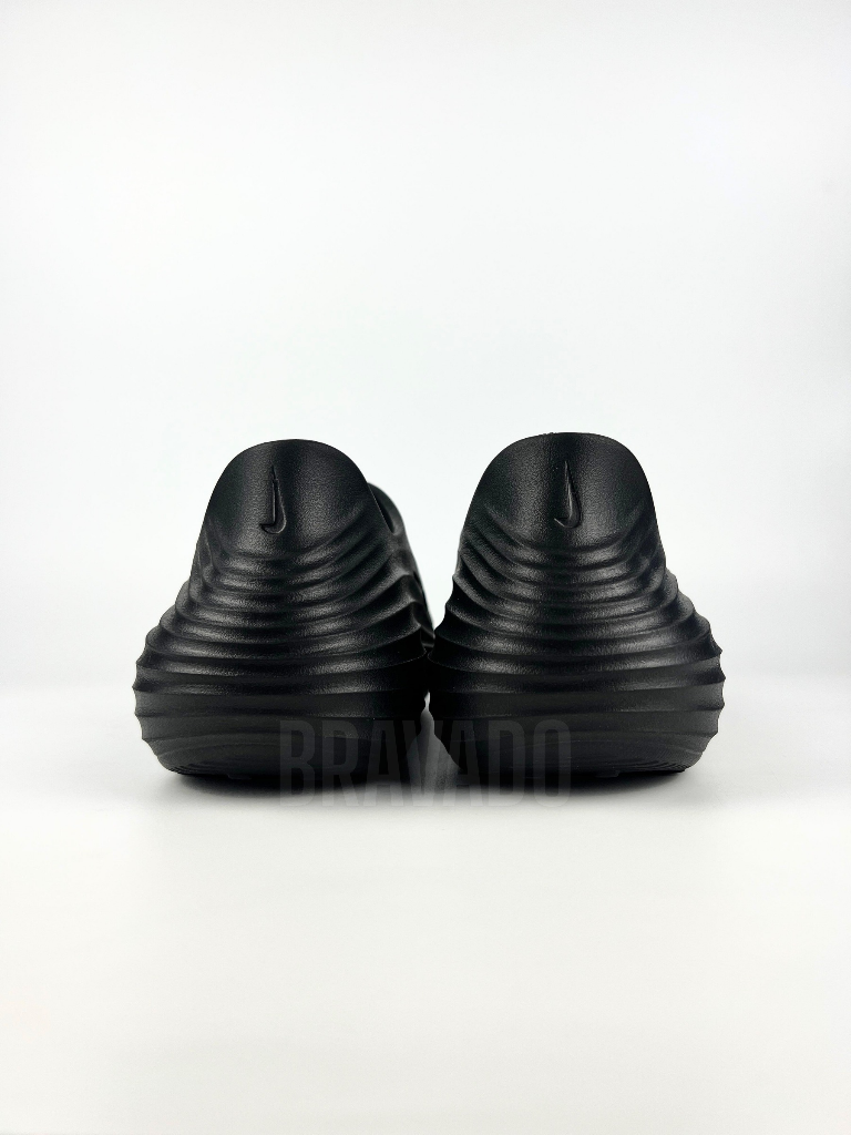 Nikee ReactX Rejuven8 "Triple Black"