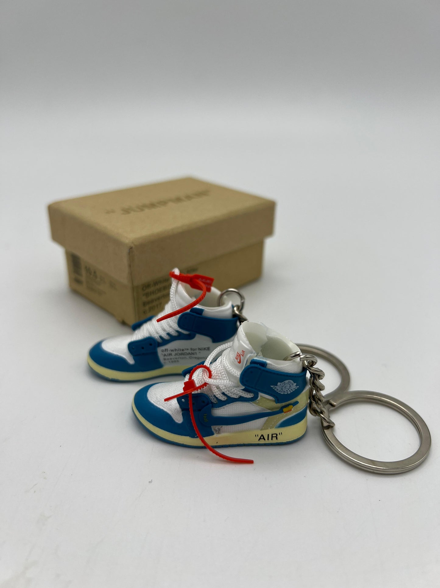 Dummy Sneaker Keychain With Box