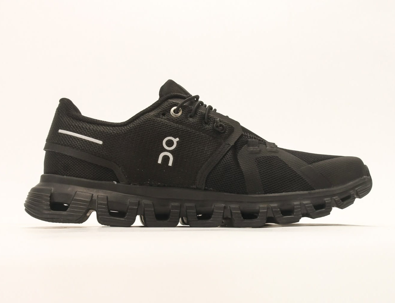 On Cloud 6 Black
